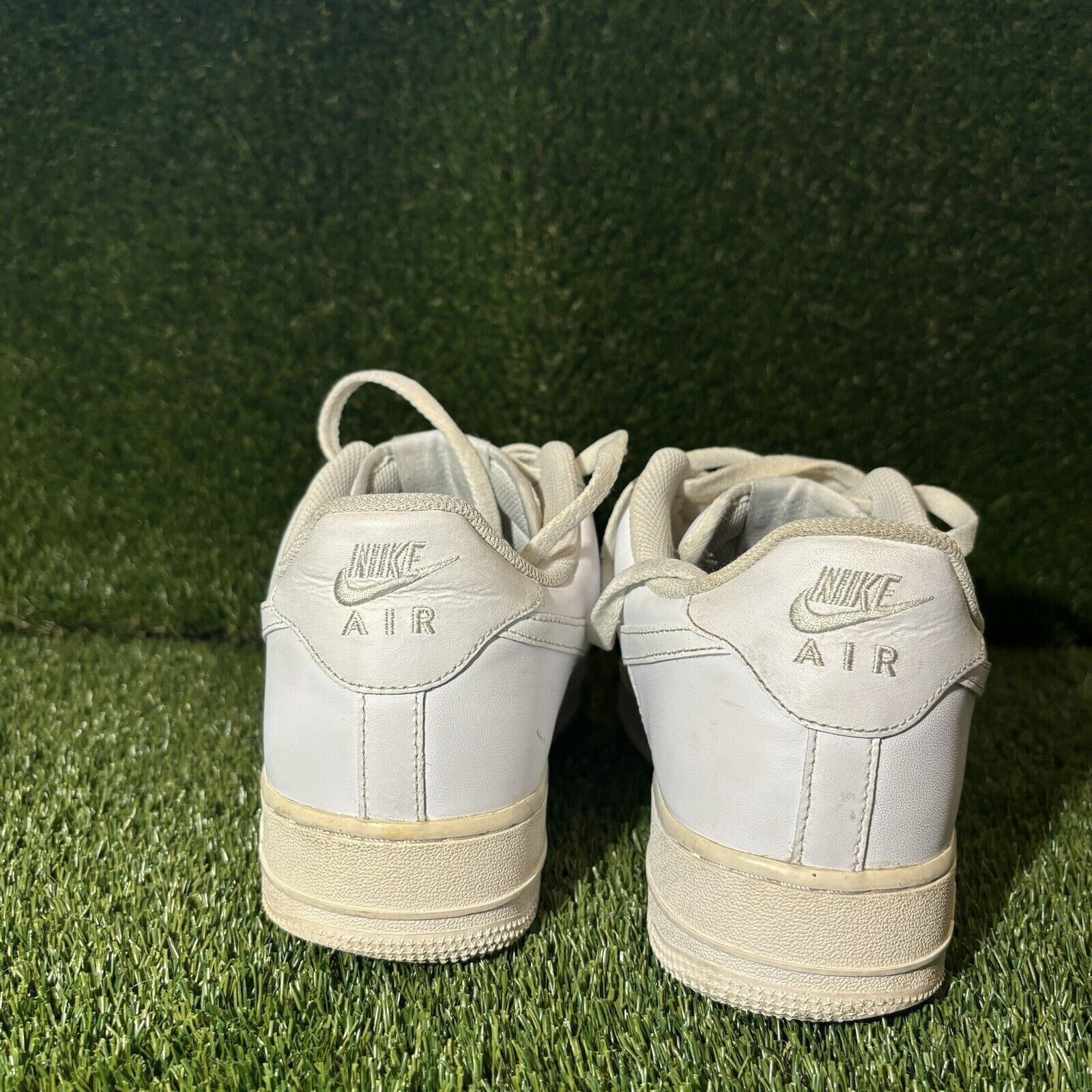 Nike Size 12 - Nike Air Force 1 '07 Low Triple White Size US 12 / EU 45 - 5 Thumbnail