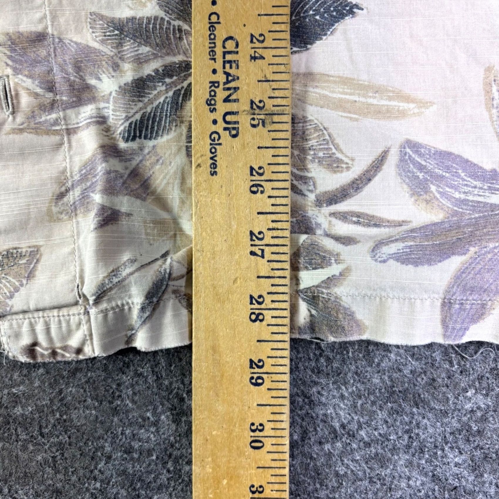 Vintage Columbia PFG Shirt Men Short Sleeve Button-Up Beige Floral Nautical 49in Chest Large L Summer Spring Casual Travel Mens Size US L / EU 52-54 / 3 - 4 Thumbnail