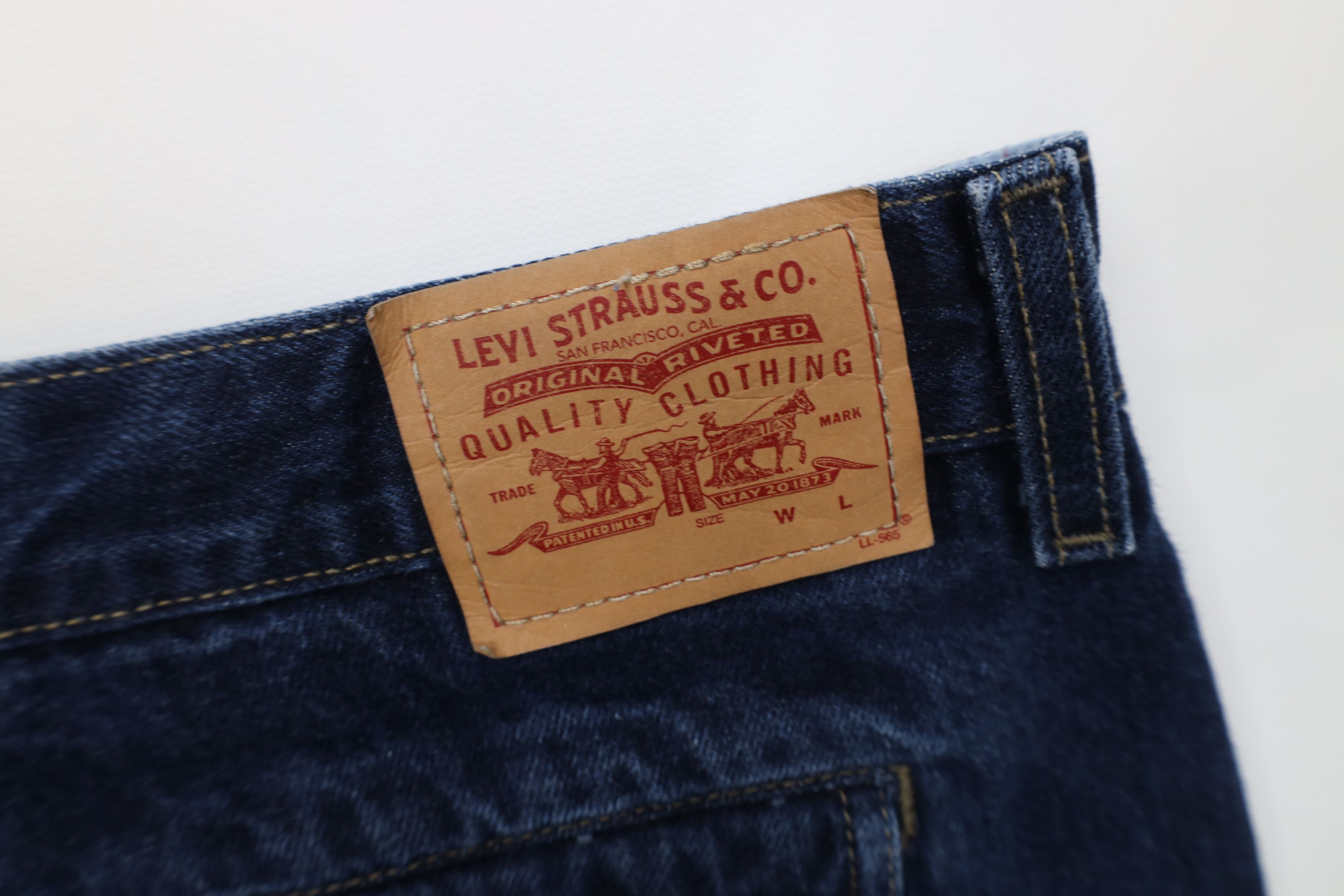 Levi's Vintage Y2K 2002 Levis Baggy Relaxed Denim Cargo Shorts Size 38" / US 16 / IT 52 - 13 Thumbnail