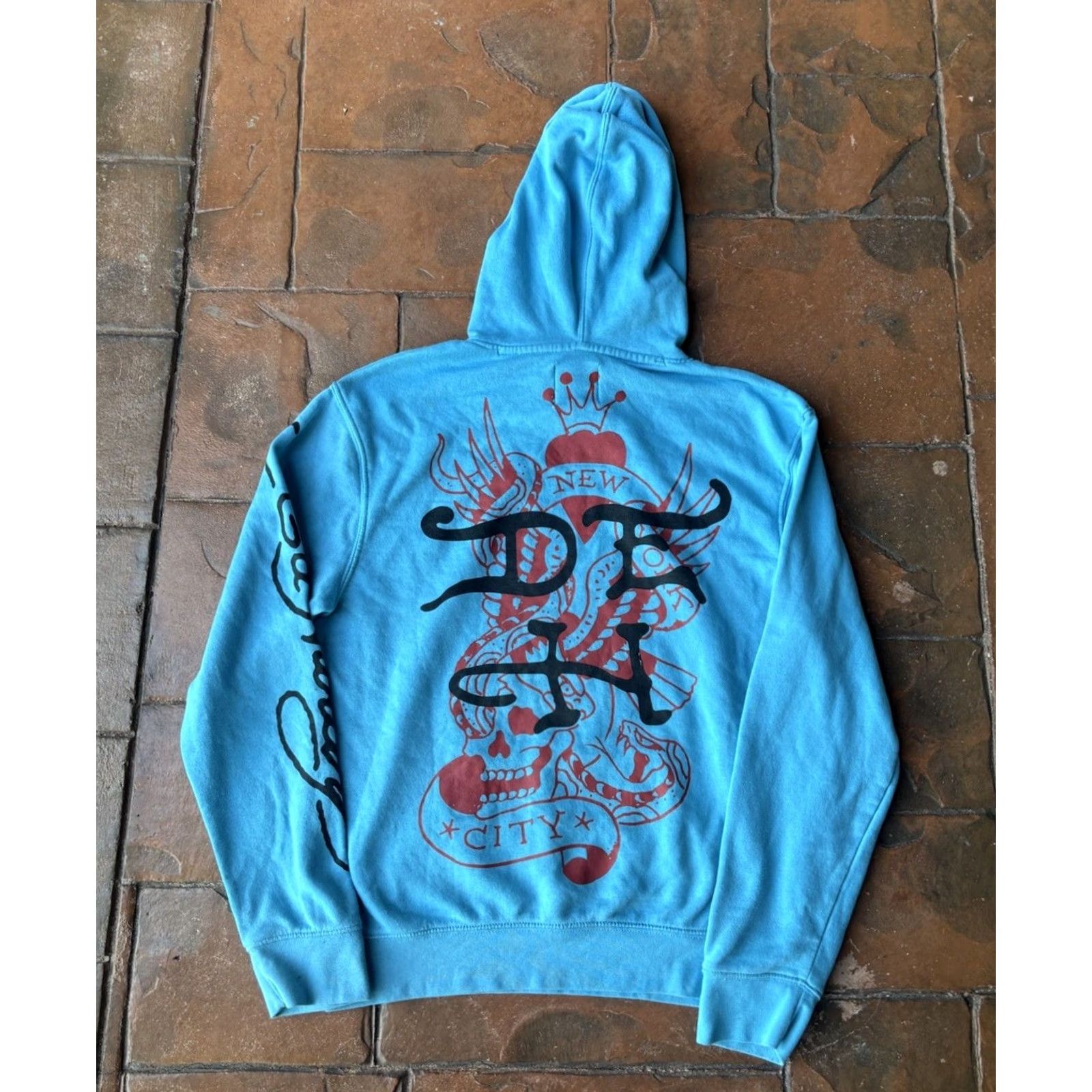 Ed Hardy Y2K Ed Hardy Flame Skull Tattoo Hoodie Sweatshirt Small Mens Blue Smooth Graphic Print Hooded Pullover Crew Neck Skull Pattern Size US S / EU 44-46 / 1 - 3 Thumbnail