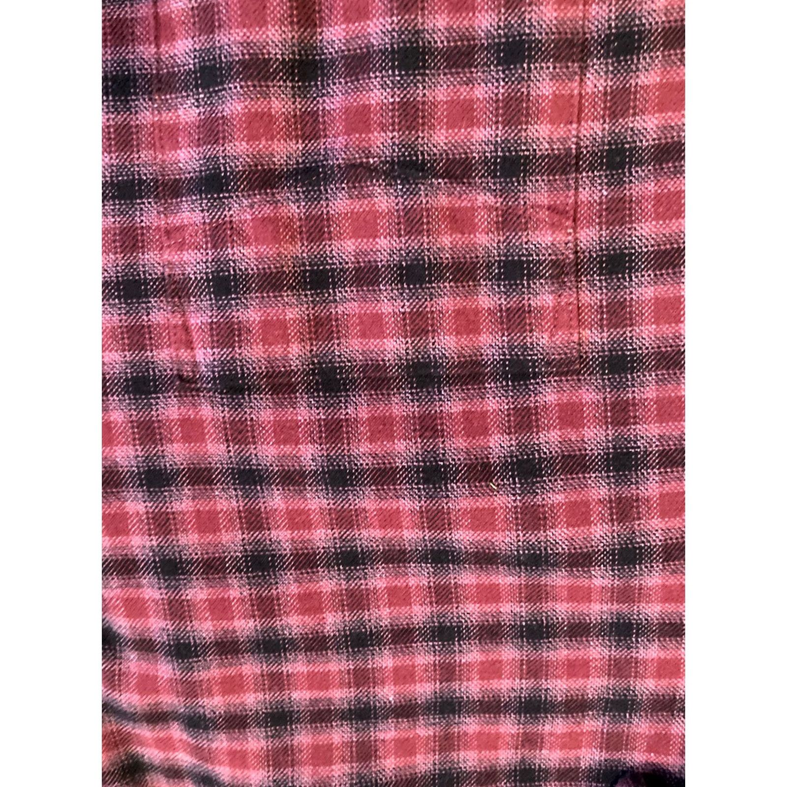 UNTUCKit UNTUCKit Long Sleeve Plaid Button Down Flannel Shirt Burgundy L Mens Button-Up Collar-Down Pockets Lightweight Modern American Shirt Size US L / EU 52-54 / 3 - 2 Thumbnail