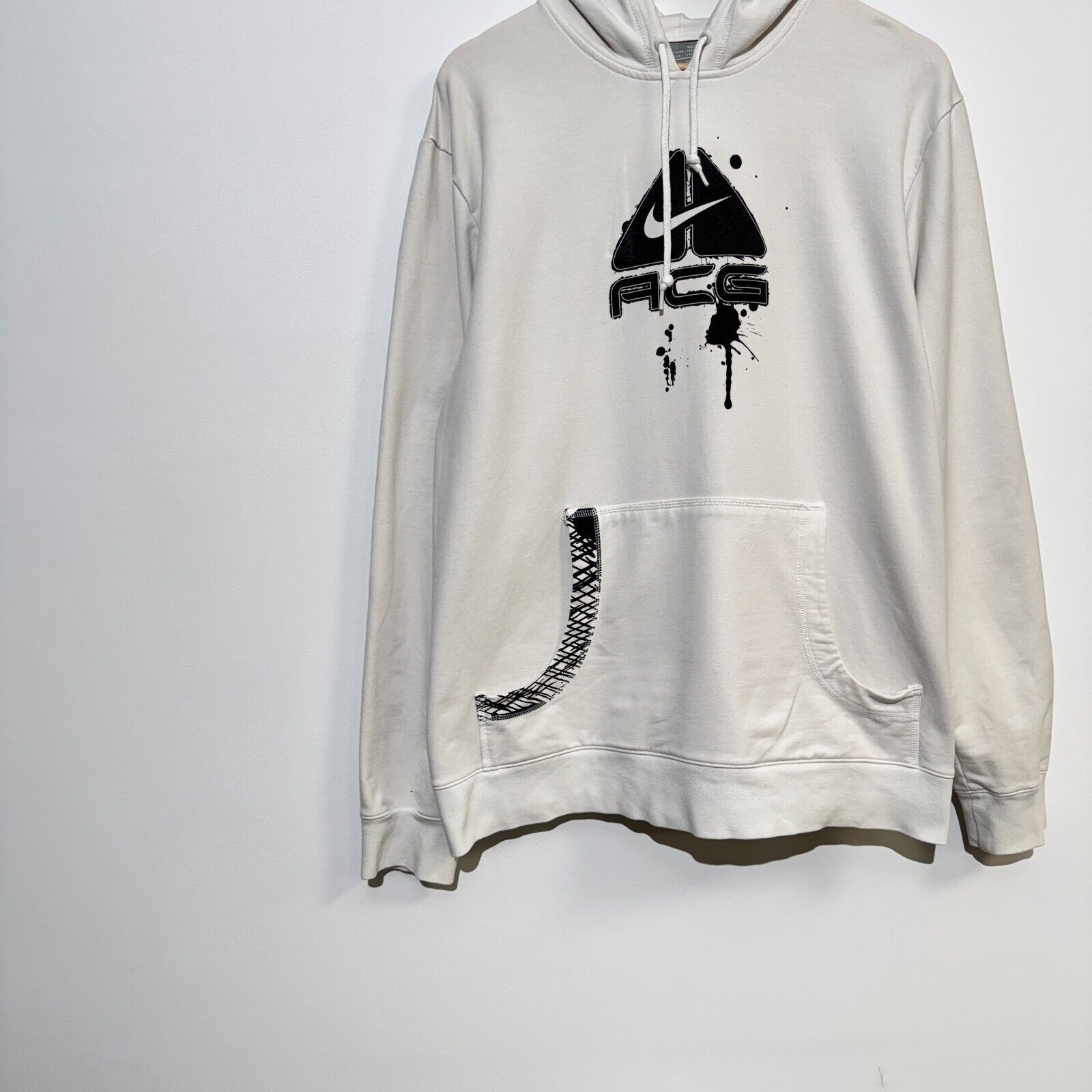 Vintage Vintage 90s Nike ACG Unisex White Cotton Hoodie Size L Size US L / EU 52-54 / 3 - 4 Thumbnail