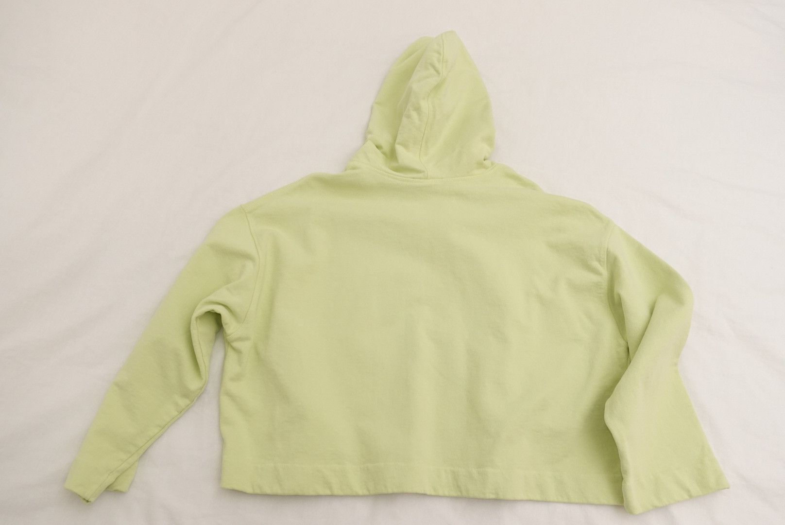 Acne Studios Acne Studios Joghy Emboss Green Cropped Hoodie Sweatshirt Size XS / US 0-2 / IT 36-38 - 2 Thumbnail