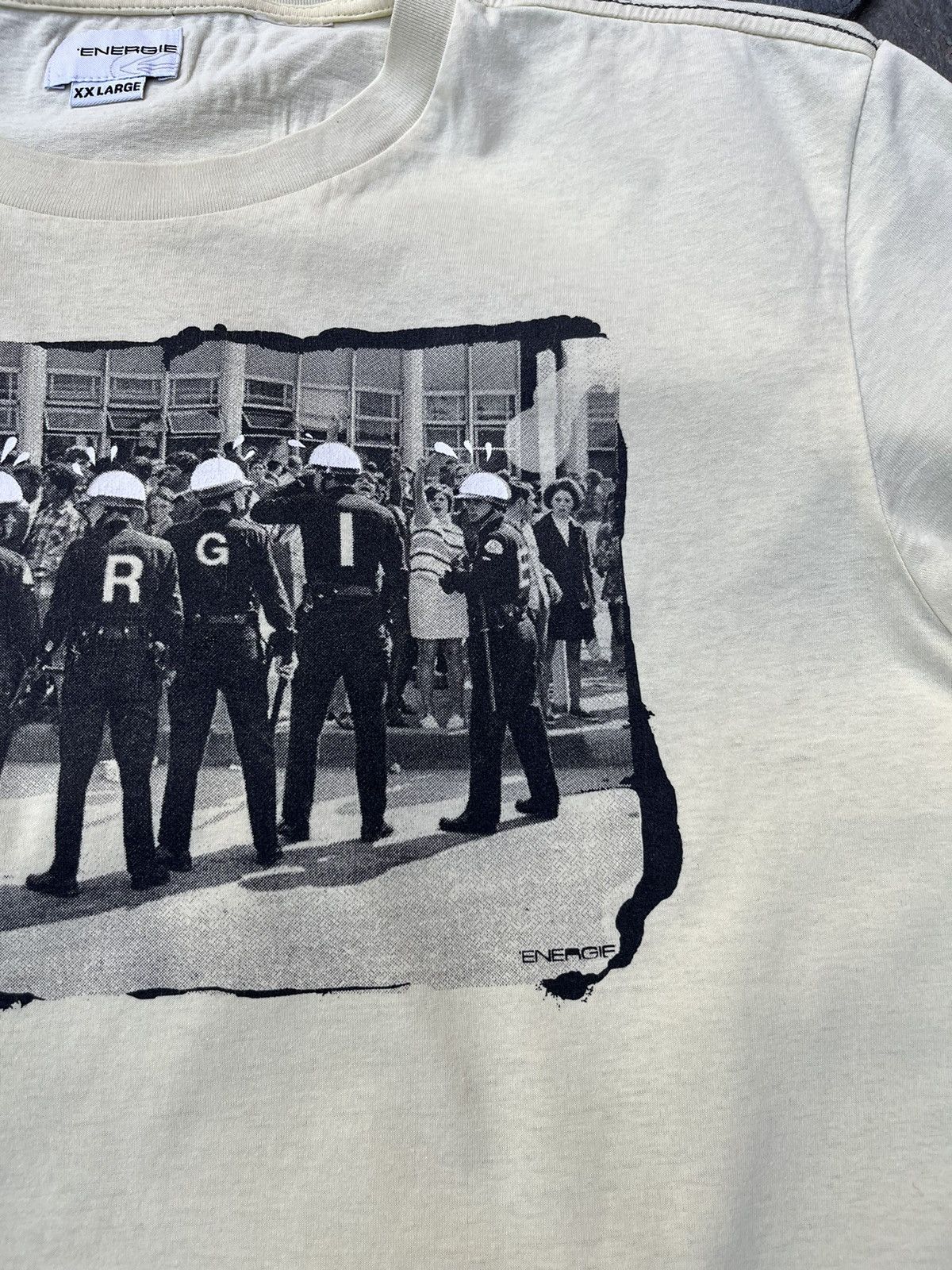 Energie × Vintage Vintage energie y2k cops polizei logo t-shirt tee Size US XXL / EU 58 / 5 - 7 Thumbnail
