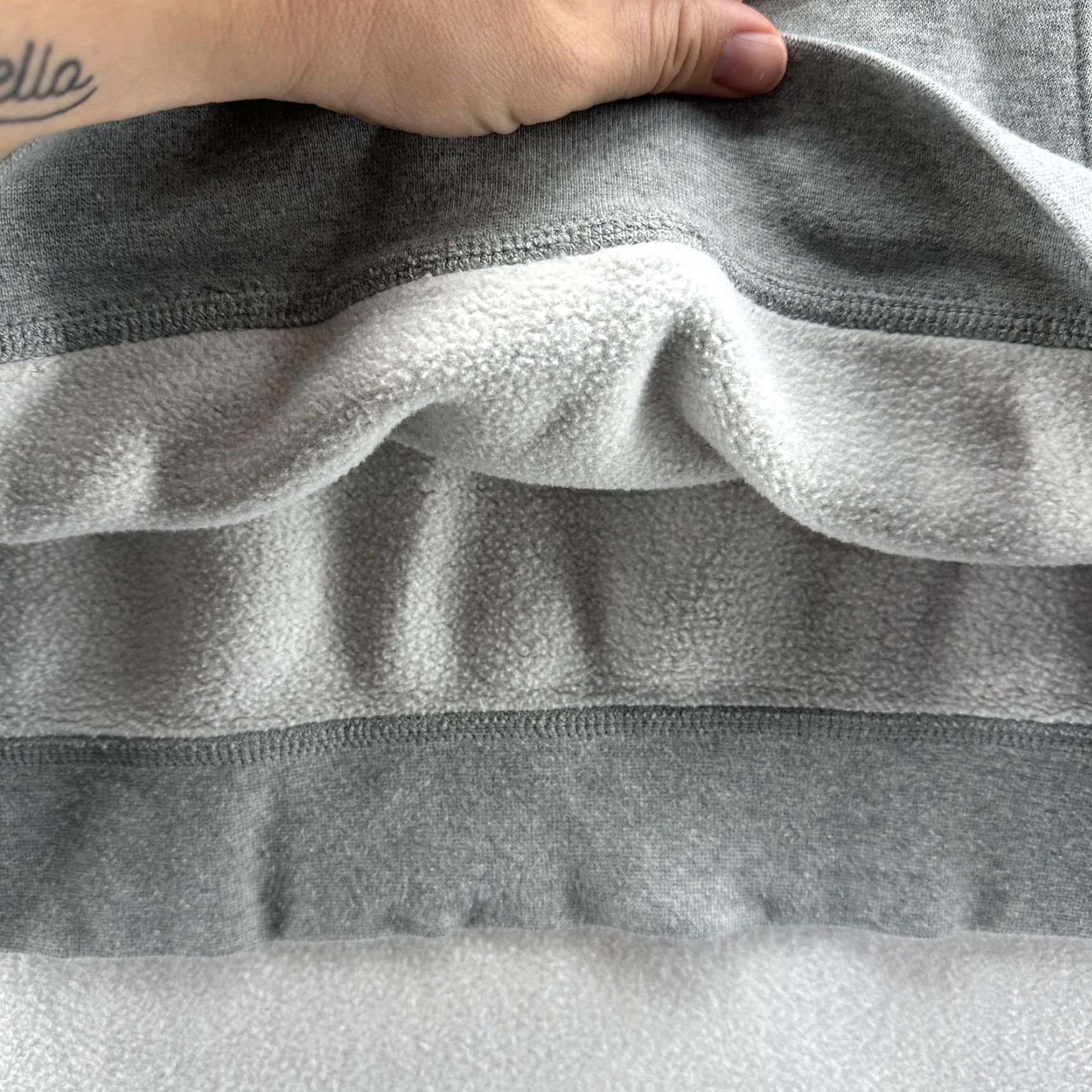 Nike Nike Fleece Hoodie Mens XL Gray Pullover Swoosh Logo Casual Sweatshirt Size US XL / EU 56 / 4 - 5 Thumbnail