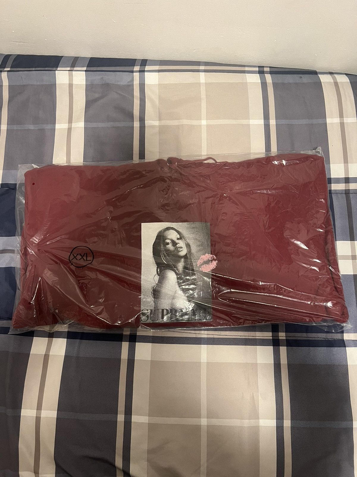 Supreme x Kate Moss Throw Blanket Red
