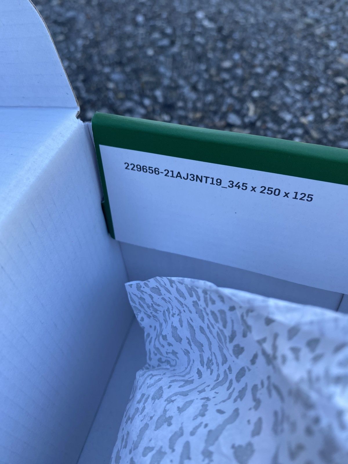 Jordan Brand Jordan 3 Pine Green, us11, eu45, streetwear, y2k, og,vintage Size US 11 / EU 44 - 12 Thumbnail