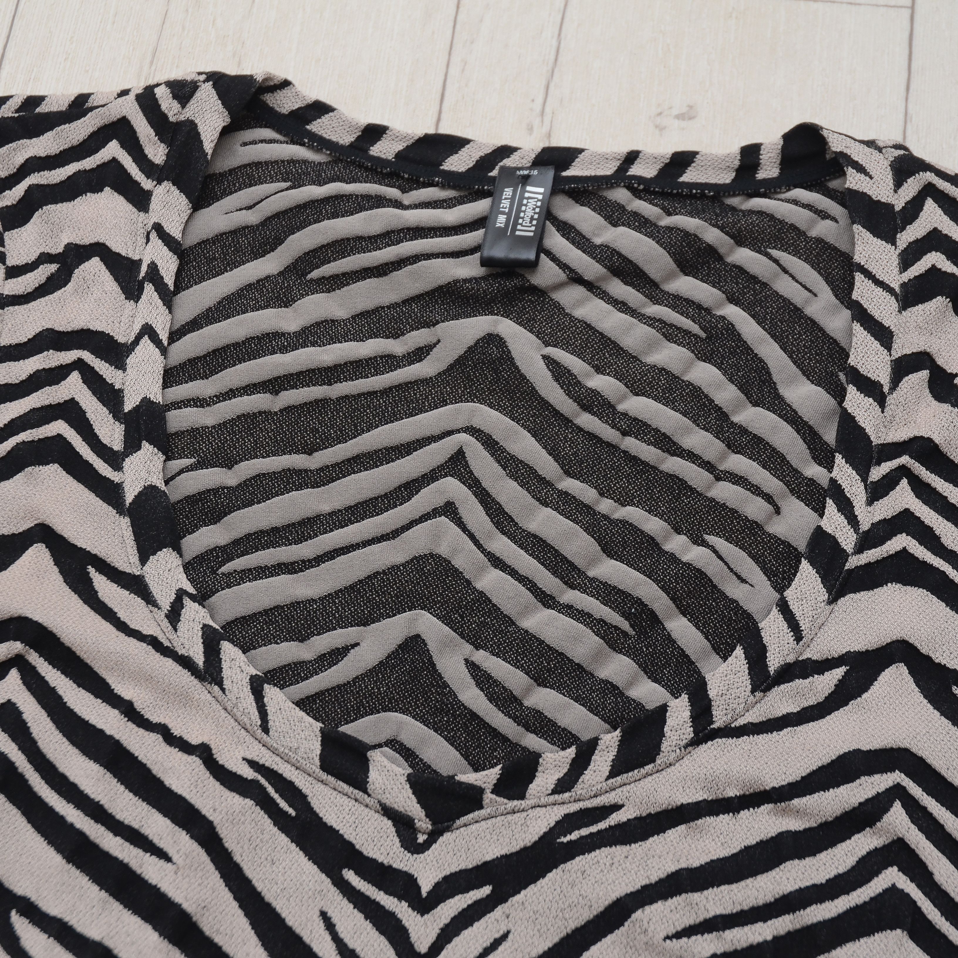 Wolford Wolford Scoop Neck Pullover Size M Tiger Zebra Stretchy Boho Size M / US 6-8 / IT 42-44 - 4 Thumbnail