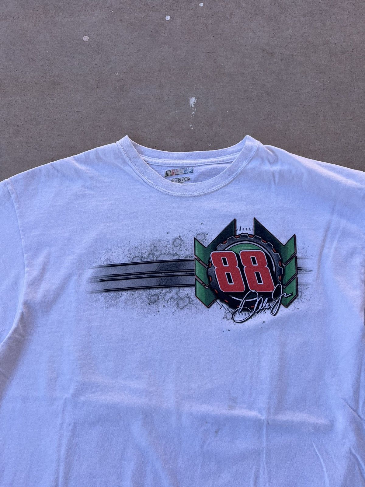 NASCAR × Vintage Vintage Dale Earnhardt Jr NASCAR Racing Tee Size US XL / EU 56 / 4 - 2 Thumbnail