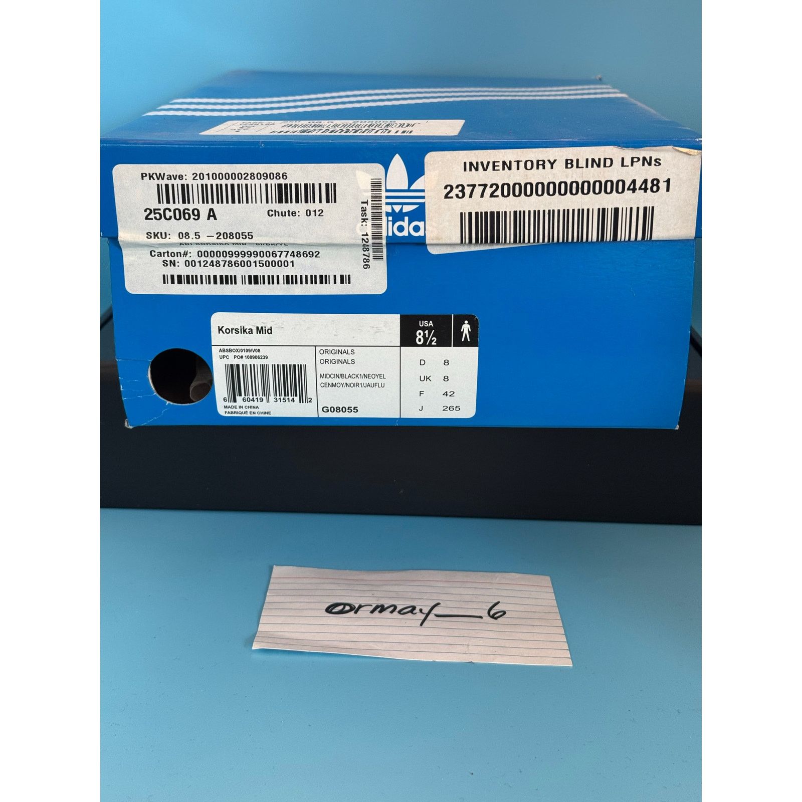 Adidas 2017 adidas Originals Korsika Mid m8.5 w10 Size US 8.5 / EU 41-42 - 13 Thumbnail