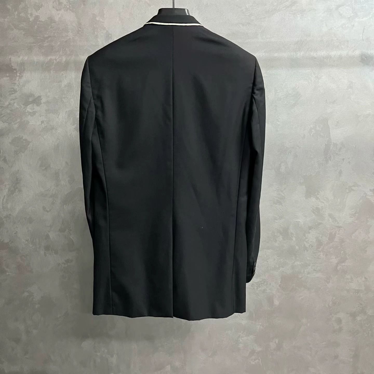Dior [Dior] Classic Black Solid Lapel V-Neck Blazer Size 46R - 2 Thumbnail
