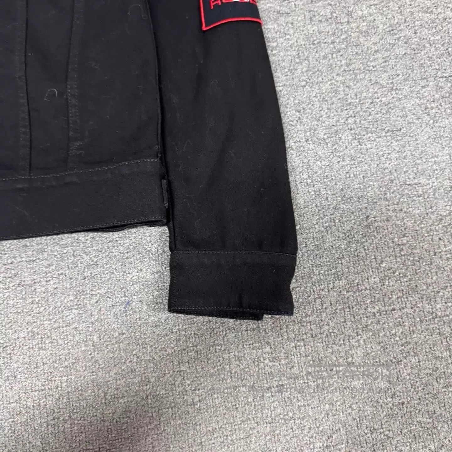 Dior Black Denim Jacket with Embroidered Sleeve - XS. Size US XS / EU 42 / 0 - 3 Thumbnail