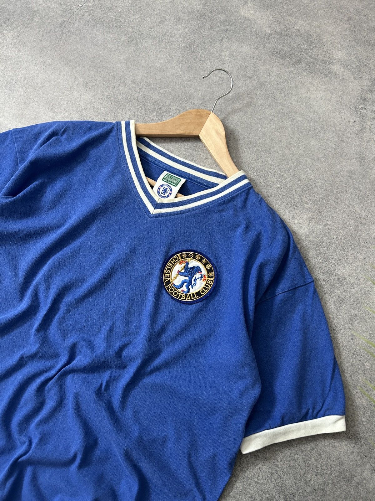 Chelsea Soccer Vintage Chelsea football club blue shirts mens Size US XL / EU 56 / 4 - 2 Thumbnail