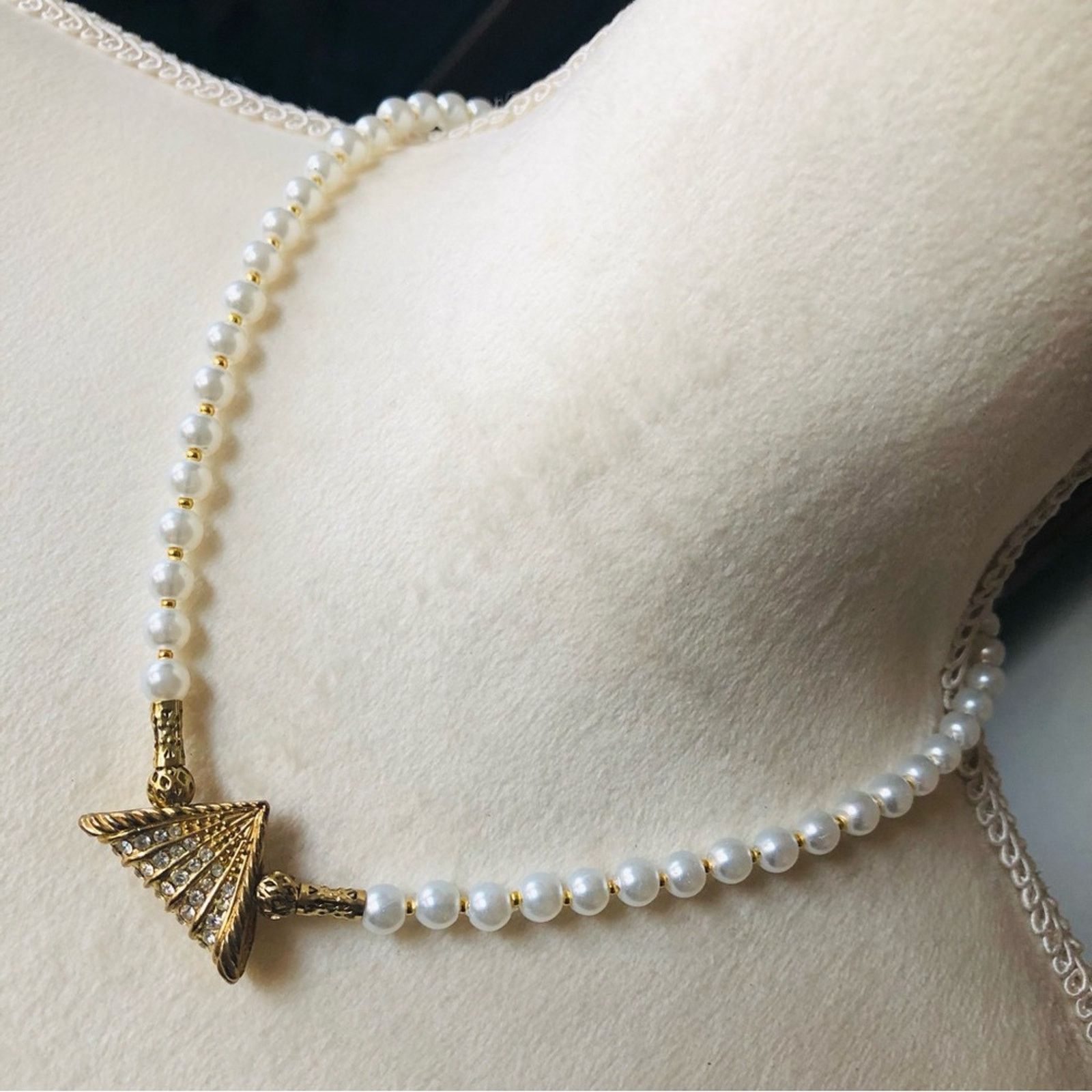 Handmade Handcrafted repurpose rhinestone pendant Pearl necklace Size ONE SIZE - 1 Thumbnail