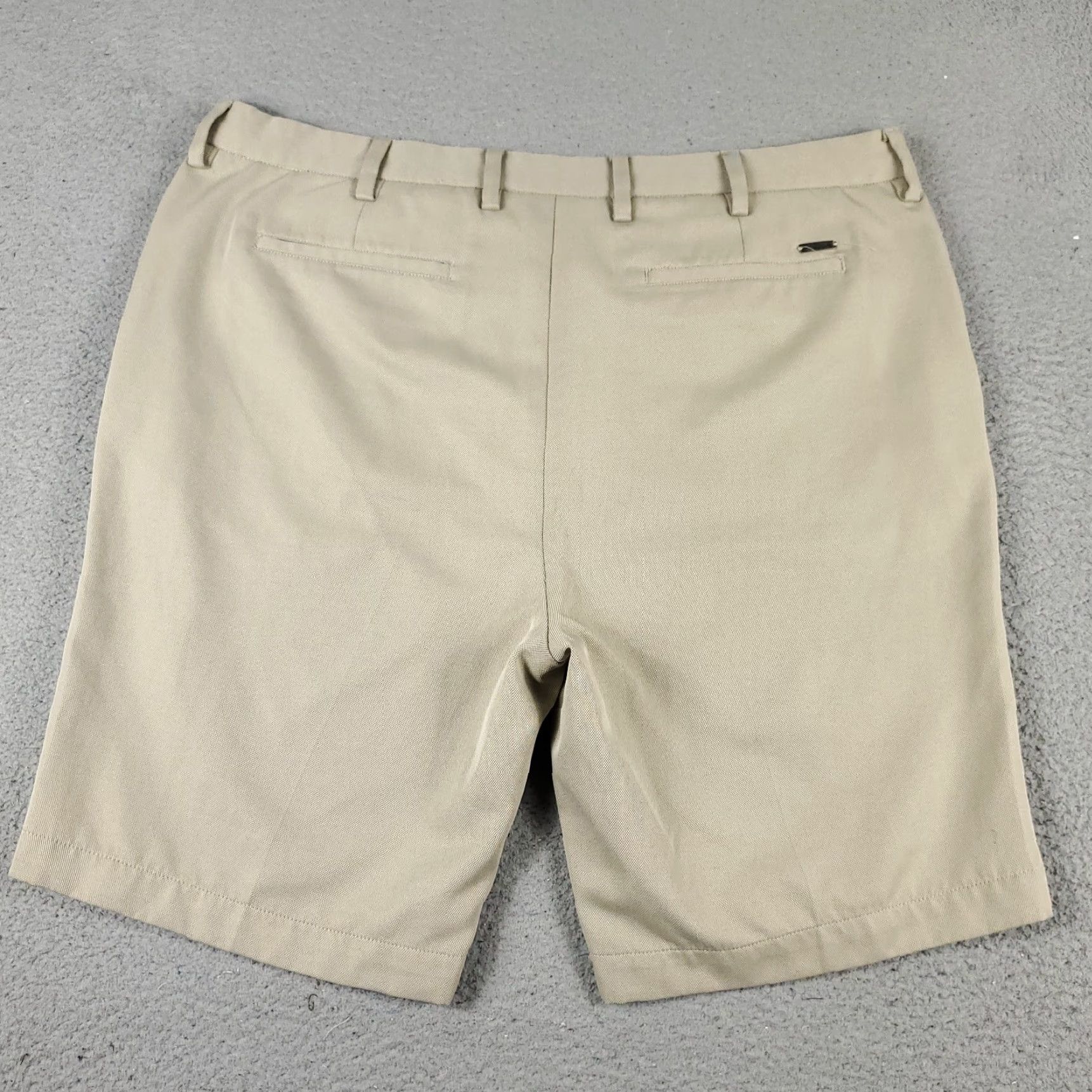Vintage Greg Norman Mens Shorts 40 Beige Chino Flat Front Casual Business Travel Workwear Size US 40 / EU 56 - 7 Thumbnail