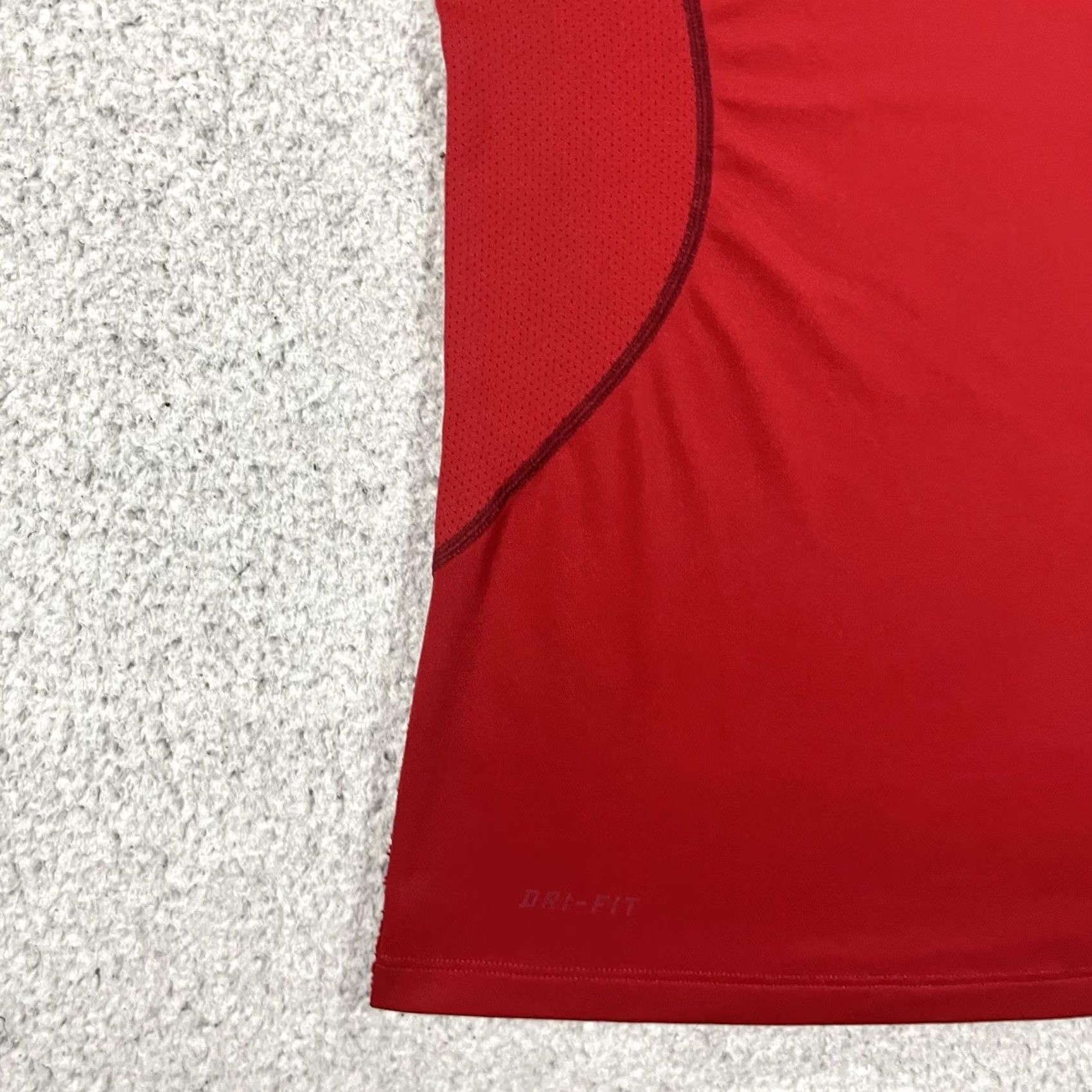 Nike Nike Pro Combat Shirt Men M Red Short Sleeve Nike Dri-Fit Athletic T-Shirt Size US M / EU 48-50 / 2 - 6 Thumbnail