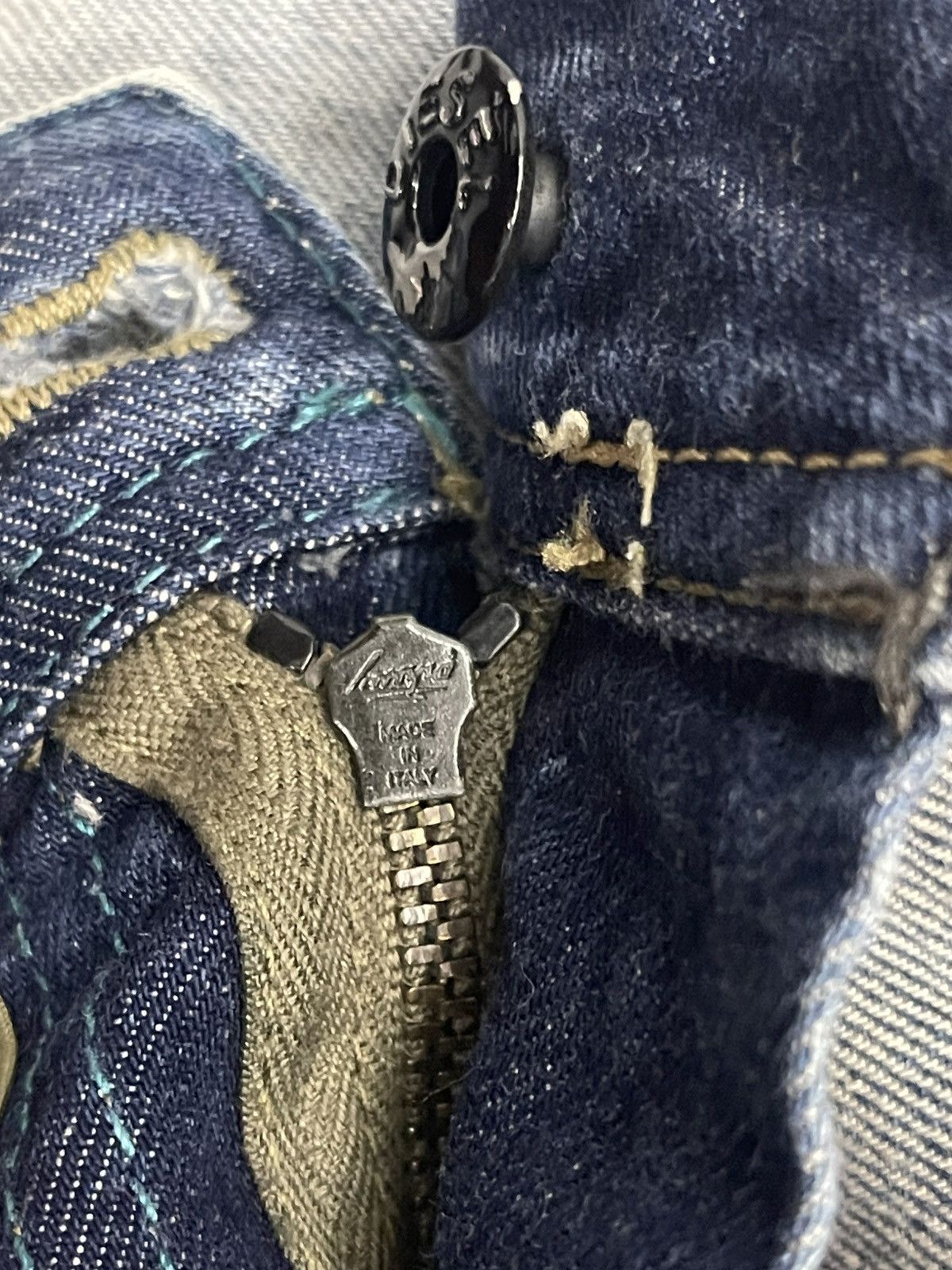 Diesel Diesel Krooley 0813Z Regular Slim-Carrot Distressed Jeans Size US 30 / EU 46 - 12 Thumbnail