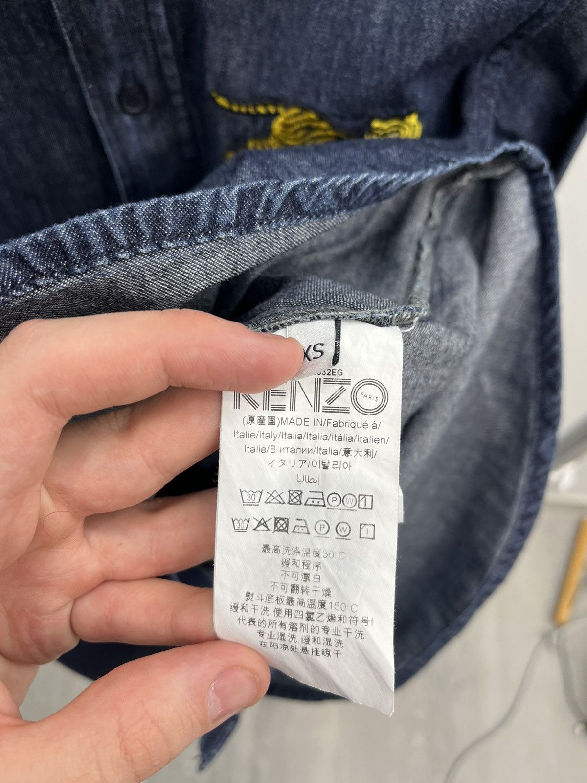 Kenzo Kenzo Tiger Embroidered Denim Shirt Size US S / EU 44-46 / 1 - 4 Thumbnail