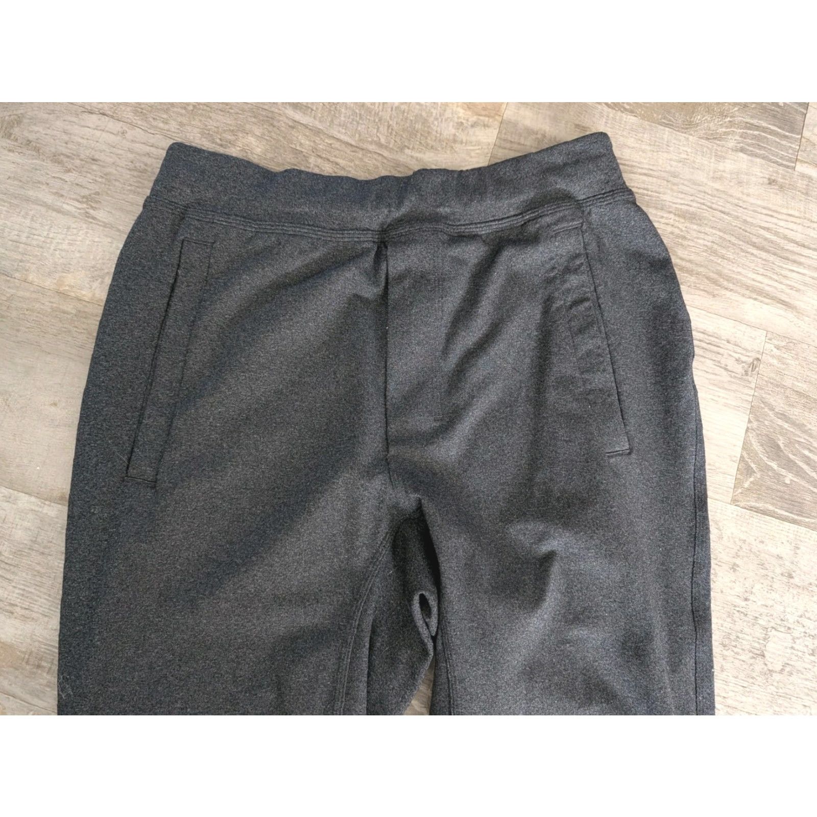 Lululemon Lululemon Intent Jogger Mens M Gray Drawstring Pockets Tapered Pants Activewear Athletic Athleisure Gym & Training Mens 30in Inseam LM5840S Size US 31 - 3 Thumbnail