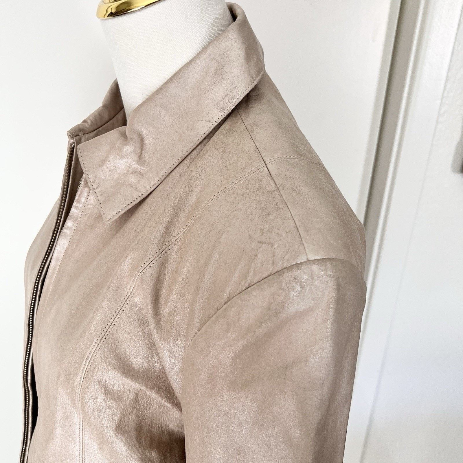 Adler Adler Collection Women (M) Beige Leather Jacket 90s Y2K Size M / US 6-8 / IT 42-44 - 8 Thumbnail