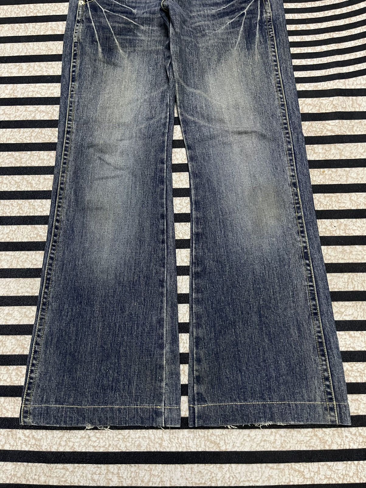 Japanese Brand 2000s LINK IT ALL FLARE JEANS IFSIXWASNINE STYLE Size US 29 - 4 Thumbnail