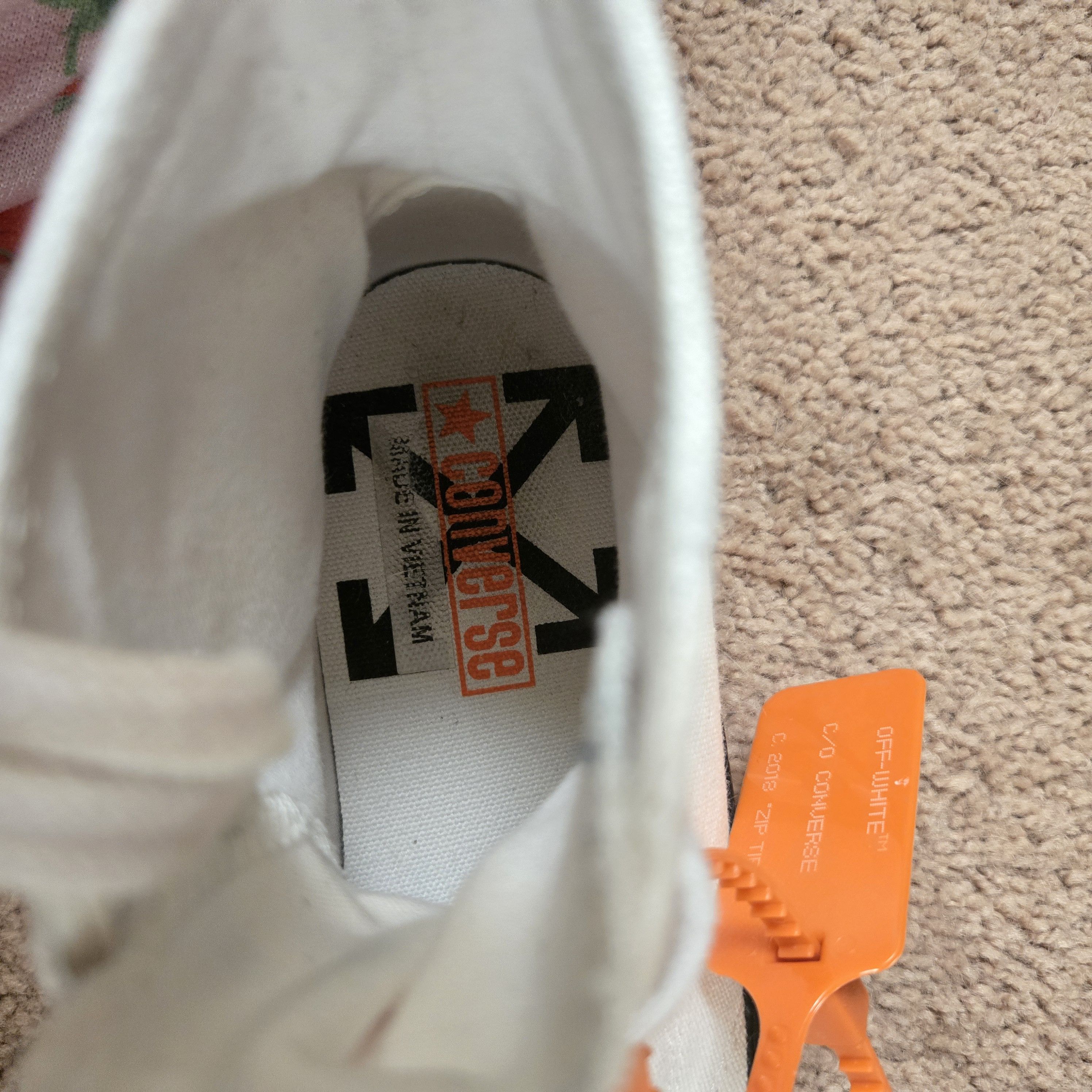 Converse × Off-White Off White x Converse Chuck 70 Size US 6.5 / IT 36.5 - 10 Thumbnail