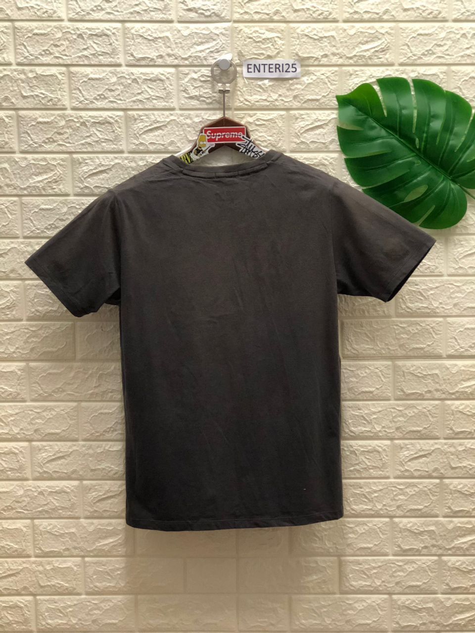 Anime vintage MONSTER HUNTER X UNIQLO RARE Size US M / EU 48-50 / 2 - 5 Thumbnail
