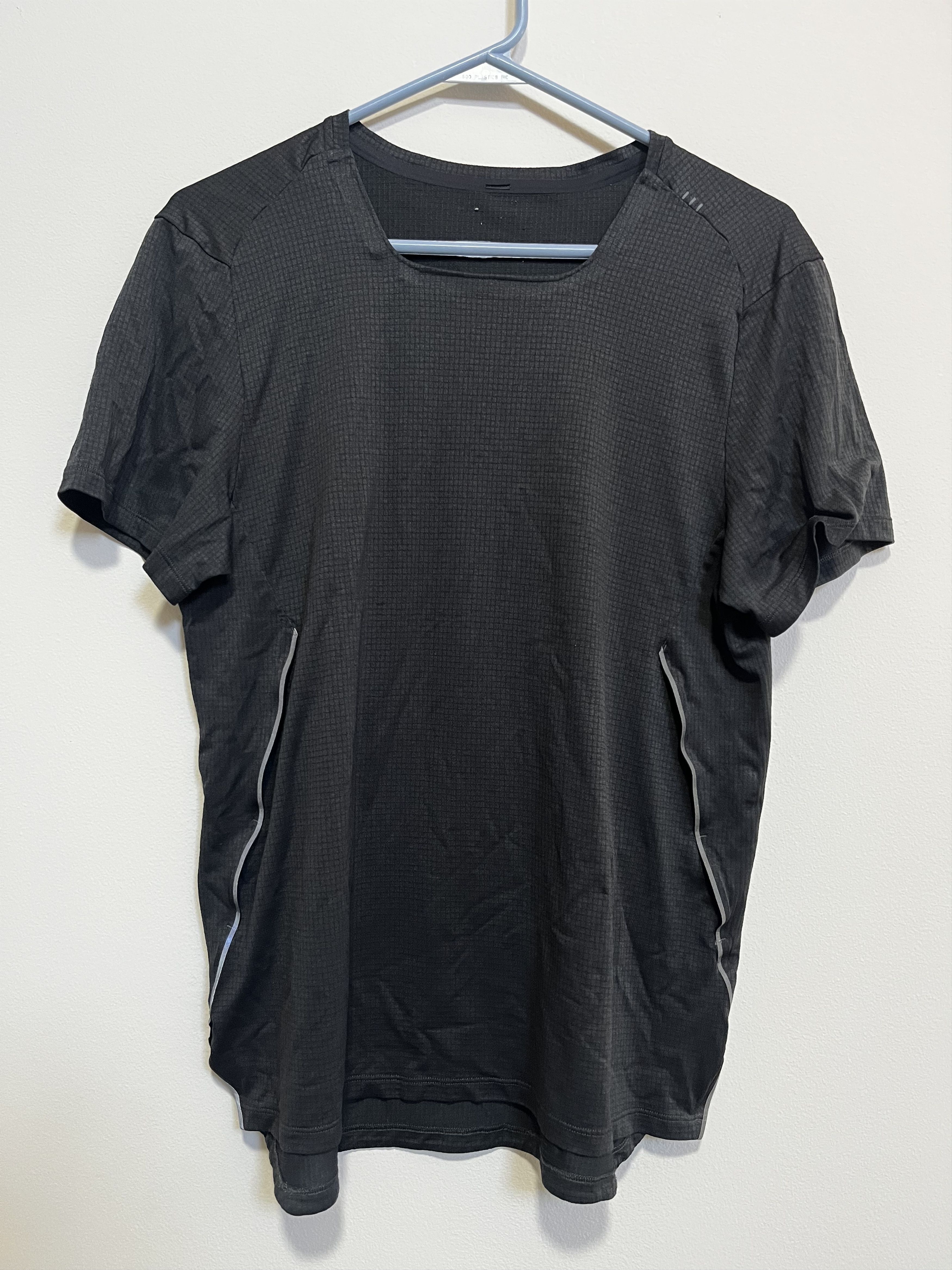 Lululemon Lululemon Fast Free Short Sleeve Airflow Size US M / EU 48-50 / 2 - 1 Thumbnail