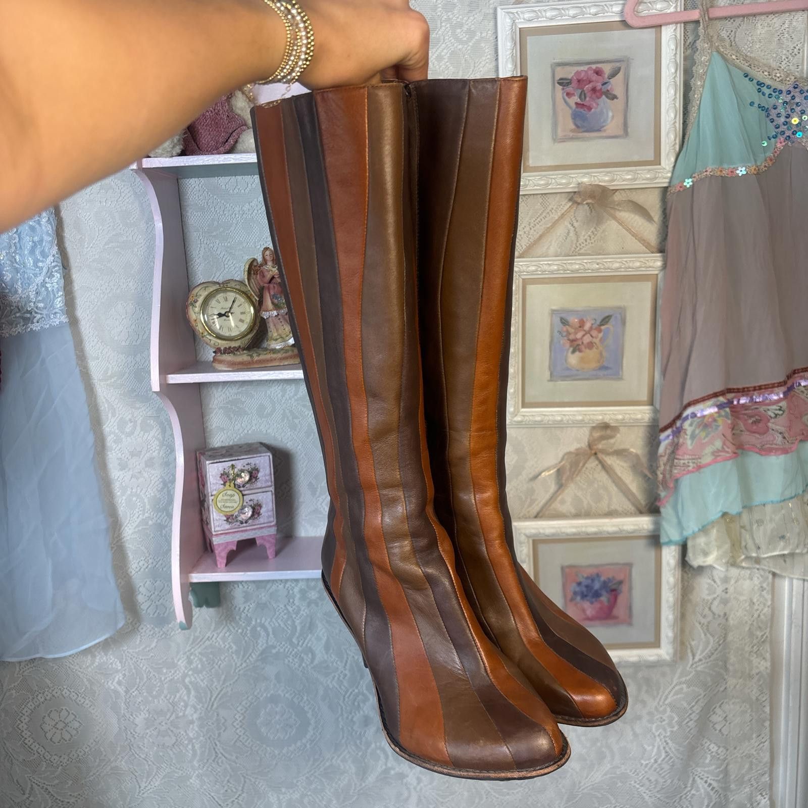TSUBO vintage 70s leather striped heal boots Size ONE SIZE - 1 Thumbnail