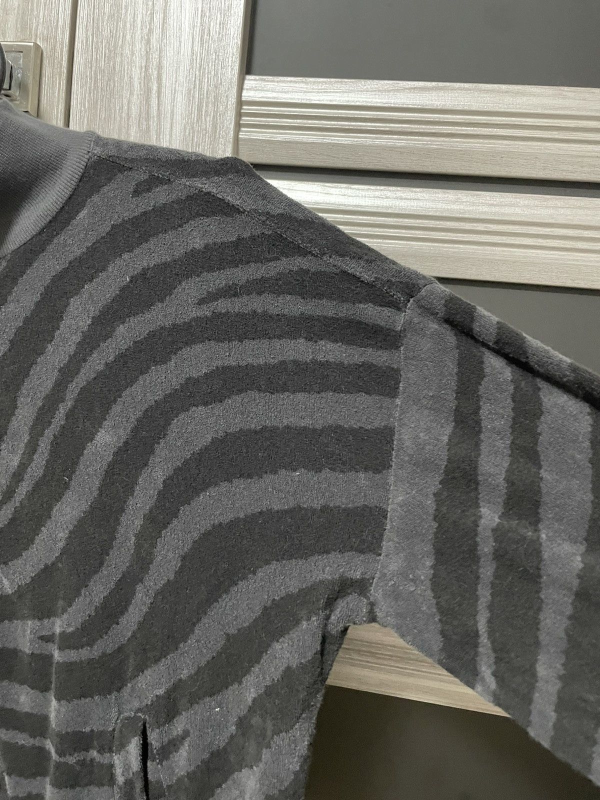 Japanese Brand Jumper 1234 Zip Up Sweatshirt Zebra Print Desing Rare Size 3 Size US S / EU 44-46 / 1 - 3 Thumbnail