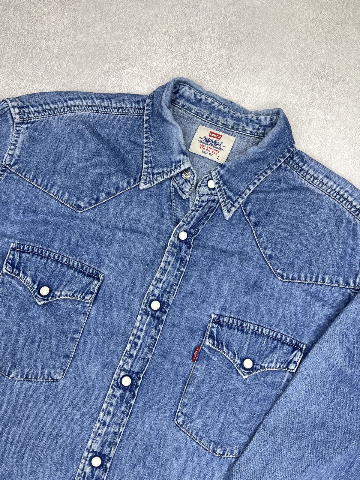 Levi's Vintage Levis Strauss Denim Shirts Button Blue Y2K Size L Size US L / EU 52-54 / 3 - 4 Thumbnail