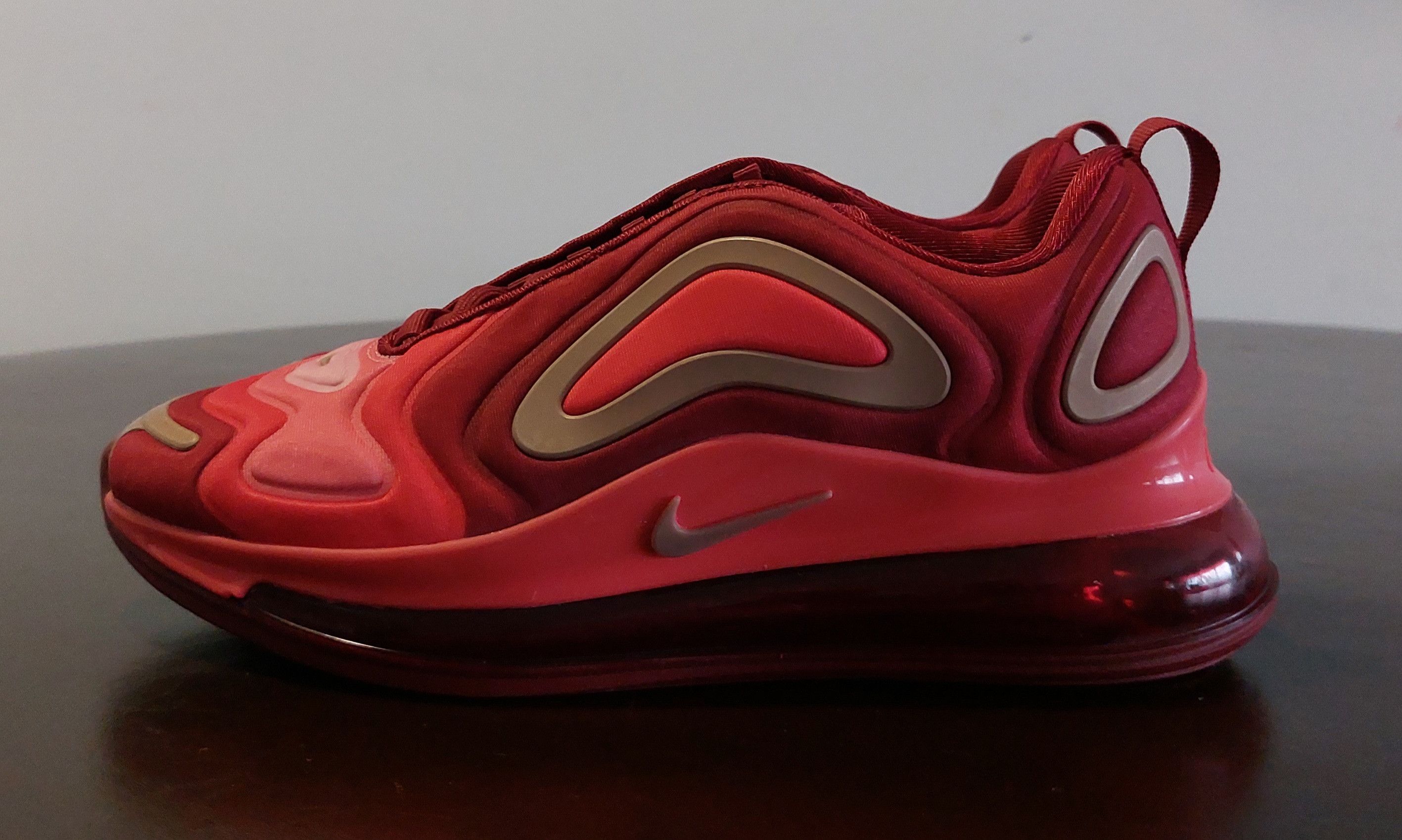 Nike Nike Air Max 720 Iron Man (GS) Size US 6 / EU 39 - 3 Thumbnail