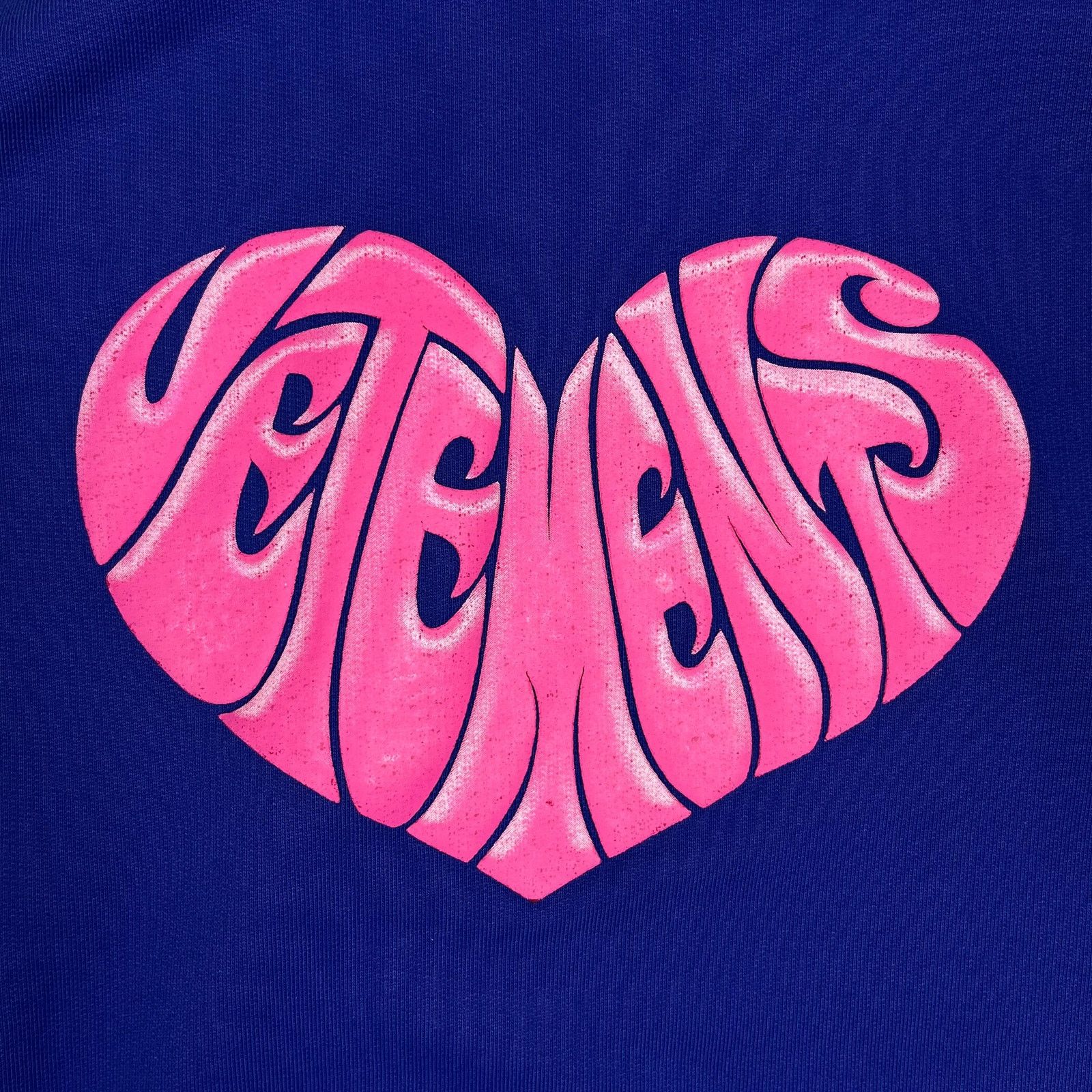 Vetements Vetements Blue Dolphins Heart Logo Hoodie Size US XXL / EU 58 / 5 - 3 Thumbnail
