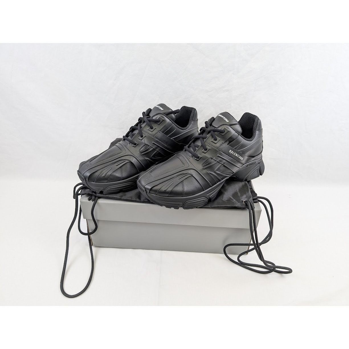 Balenciaga o1rshd1 Nappa Silk Phantom Sneakers in Black Size US 12 / EU 45 - 21 Thumbnail