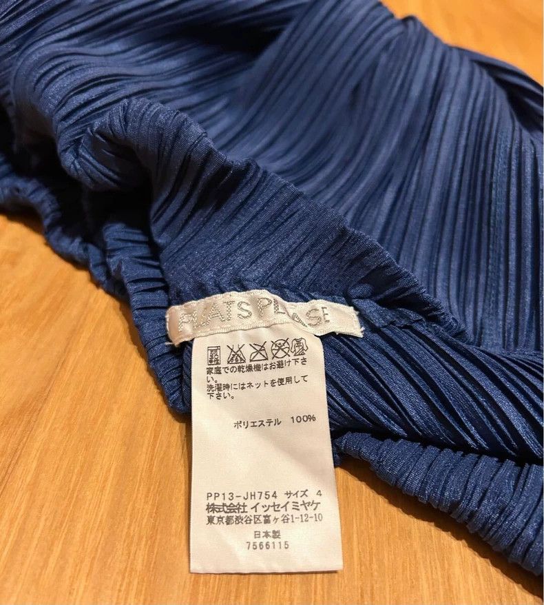 Issey Miyake Issey Miyake size:4 Dark blue pleated dress Size S / US 4 / IT 40 - 5 Thumbnail