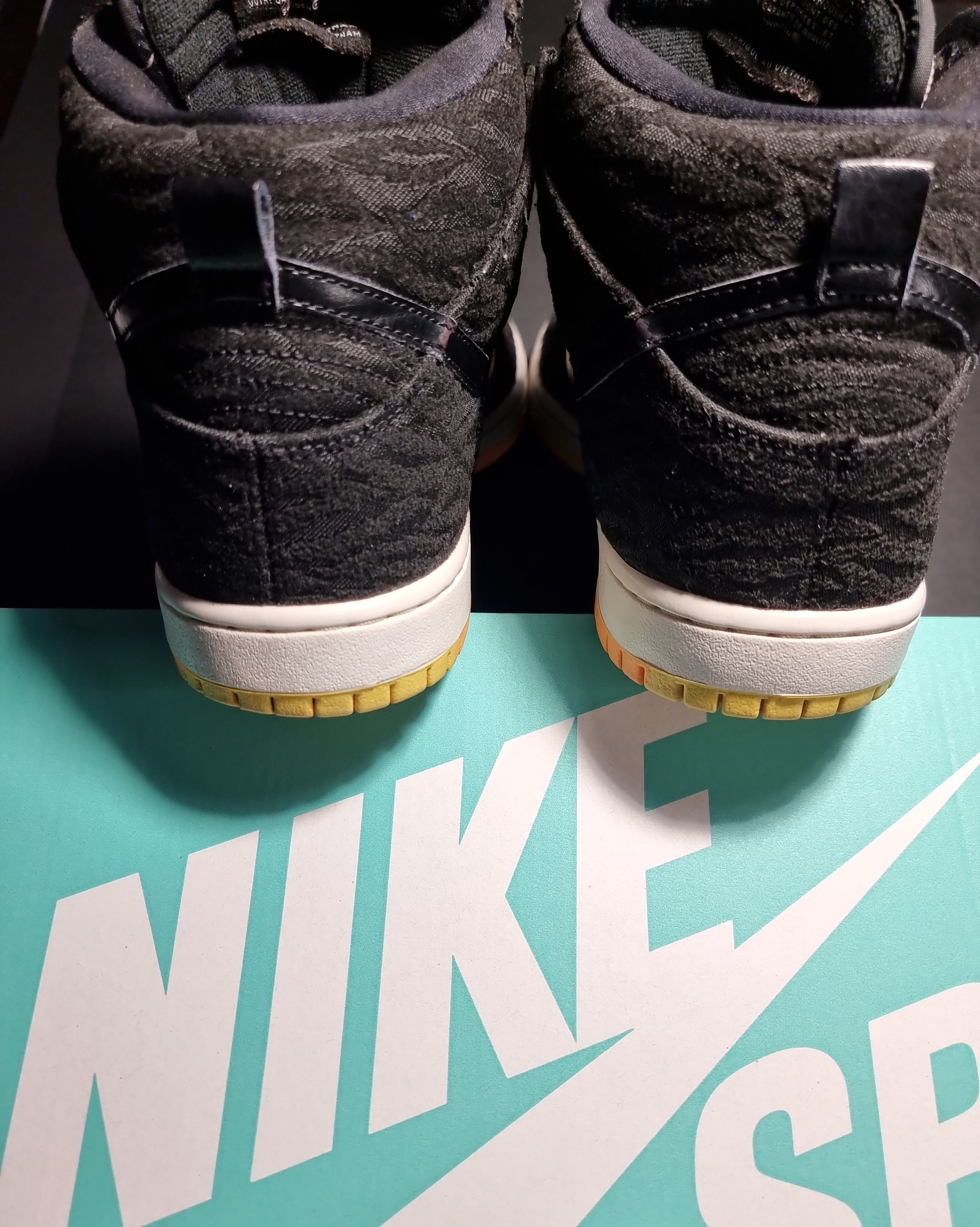 Nike SB Nike SB Dunk High Skunk Size US 9.5 / EU 42-43 - 8 Thumbnail