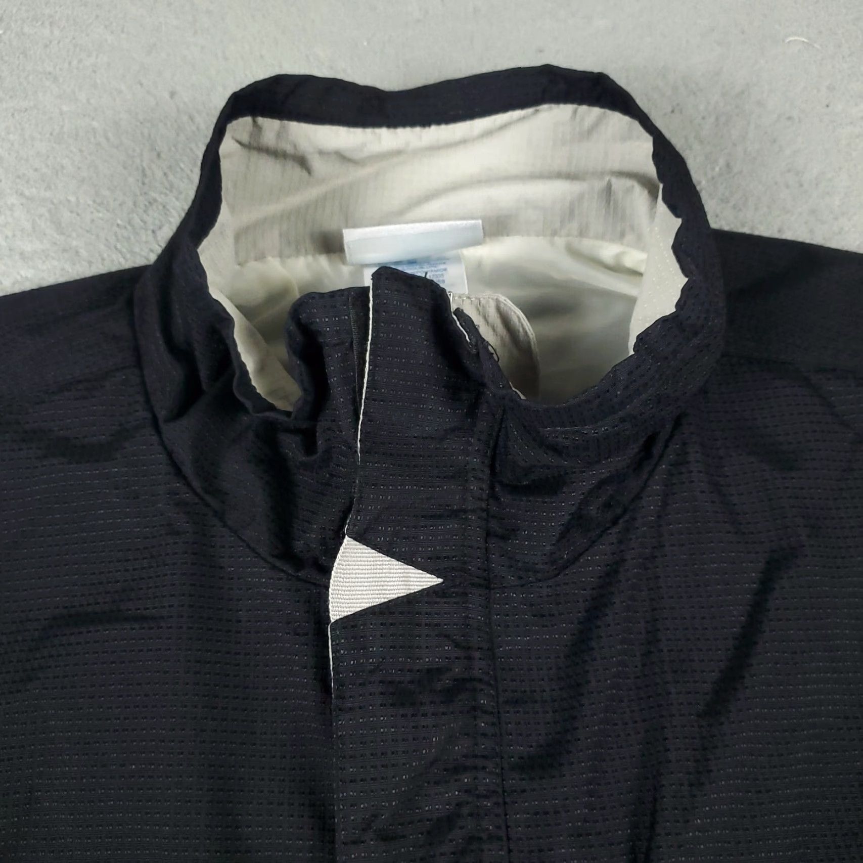 Reebok Vintage Reebok Jacket Mens Large Black Full Zip Up Winter Windbreaker Sports Size US L / EU 52-54 / 3 - 3 Thumbnail