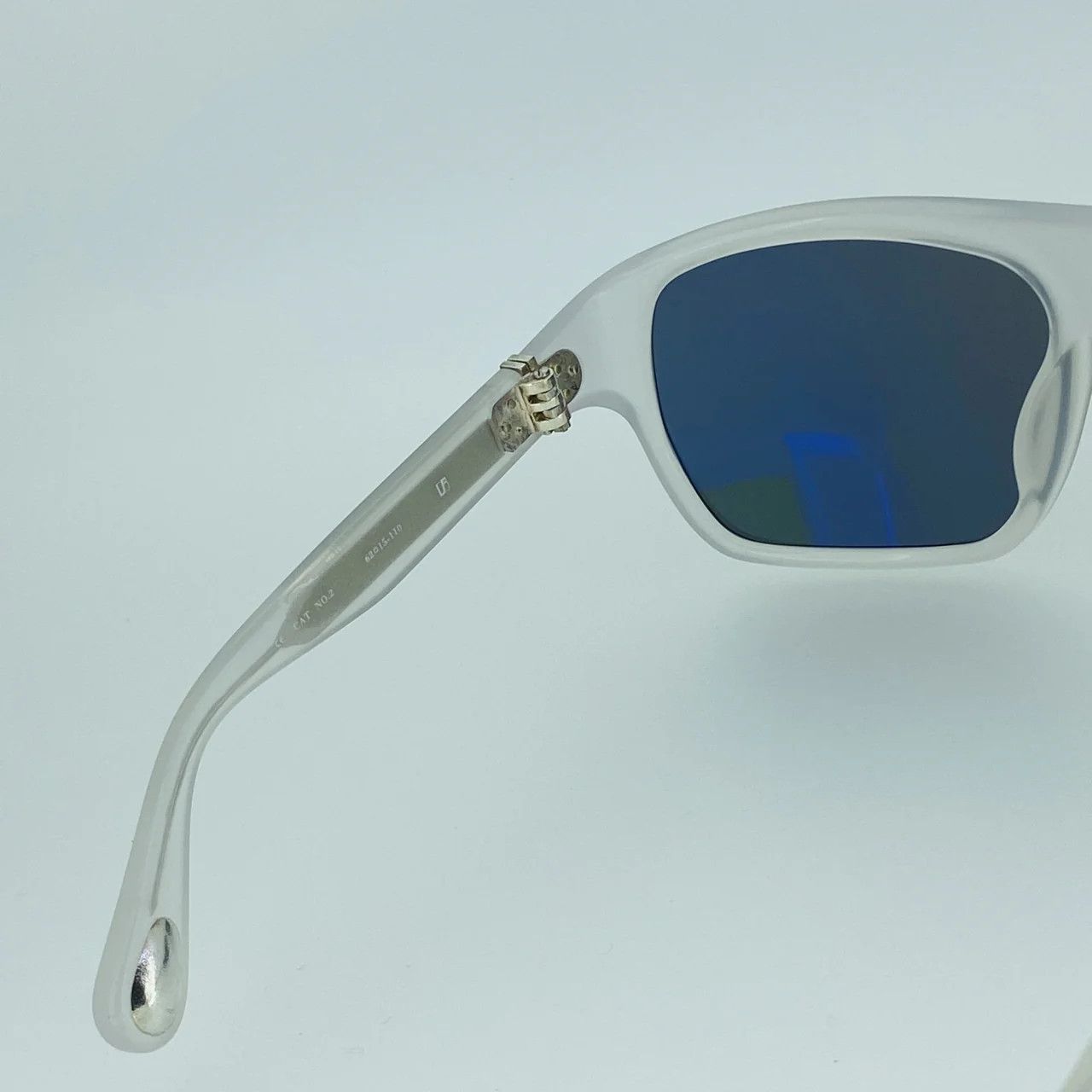 Ann Demeulemeester Ann Demeulemeester Sunglasses Oversized White and Grey Size ONE SIZE - 8 Thumbnail