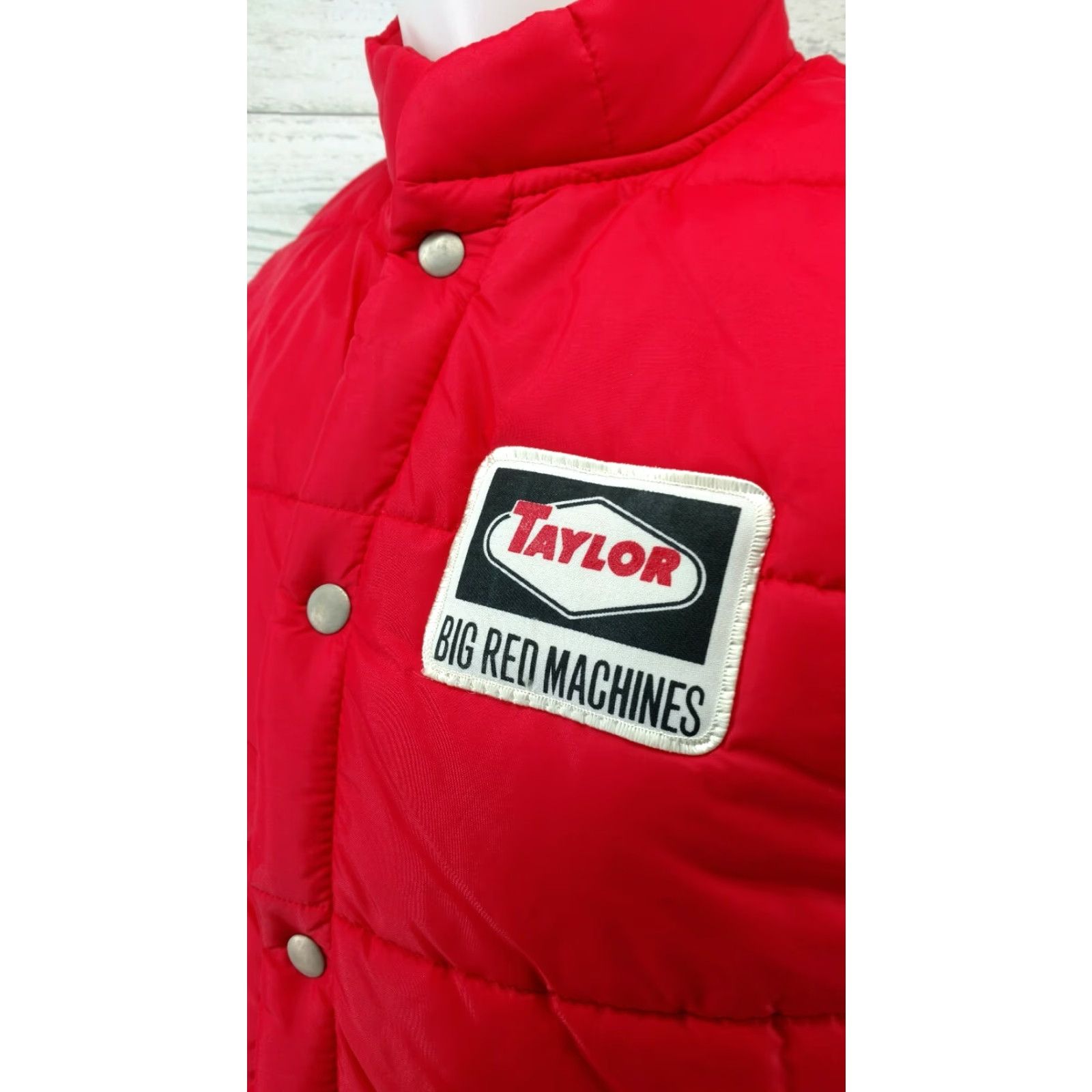 Vintage Vintage Taylor Big Red Machines Red Vest Mens Size Medium Size US M / EU 48-50 / 2 - 3 Thumbnail