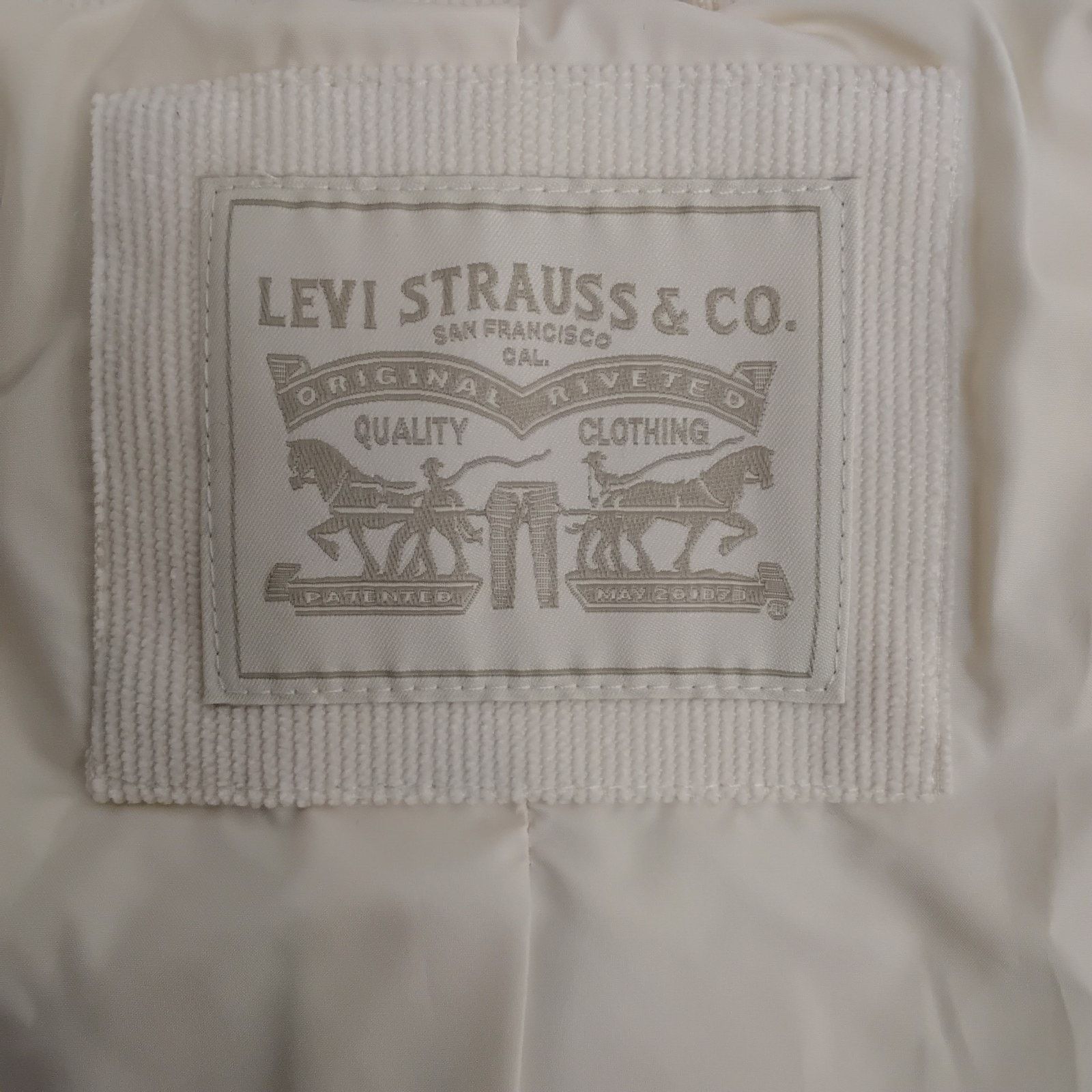 Levi's Levi's Corduroy Puffer Jacket Women's XL White Cropped NWT Size XL / US 12-14 / IT 48-50 - 6 Thumbnail