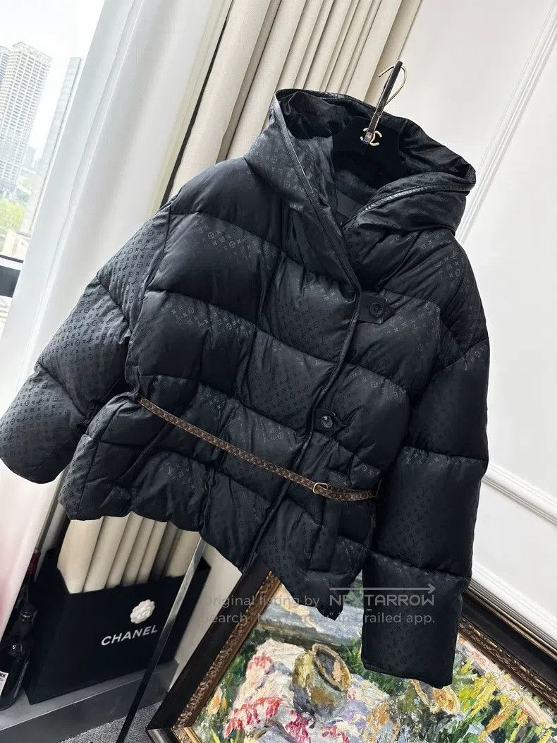 Louis Vuitton Louis Vuitton Black presbyopic printed small logo with pre Size S / US 4 / IT 40 - 1 Thumbnail