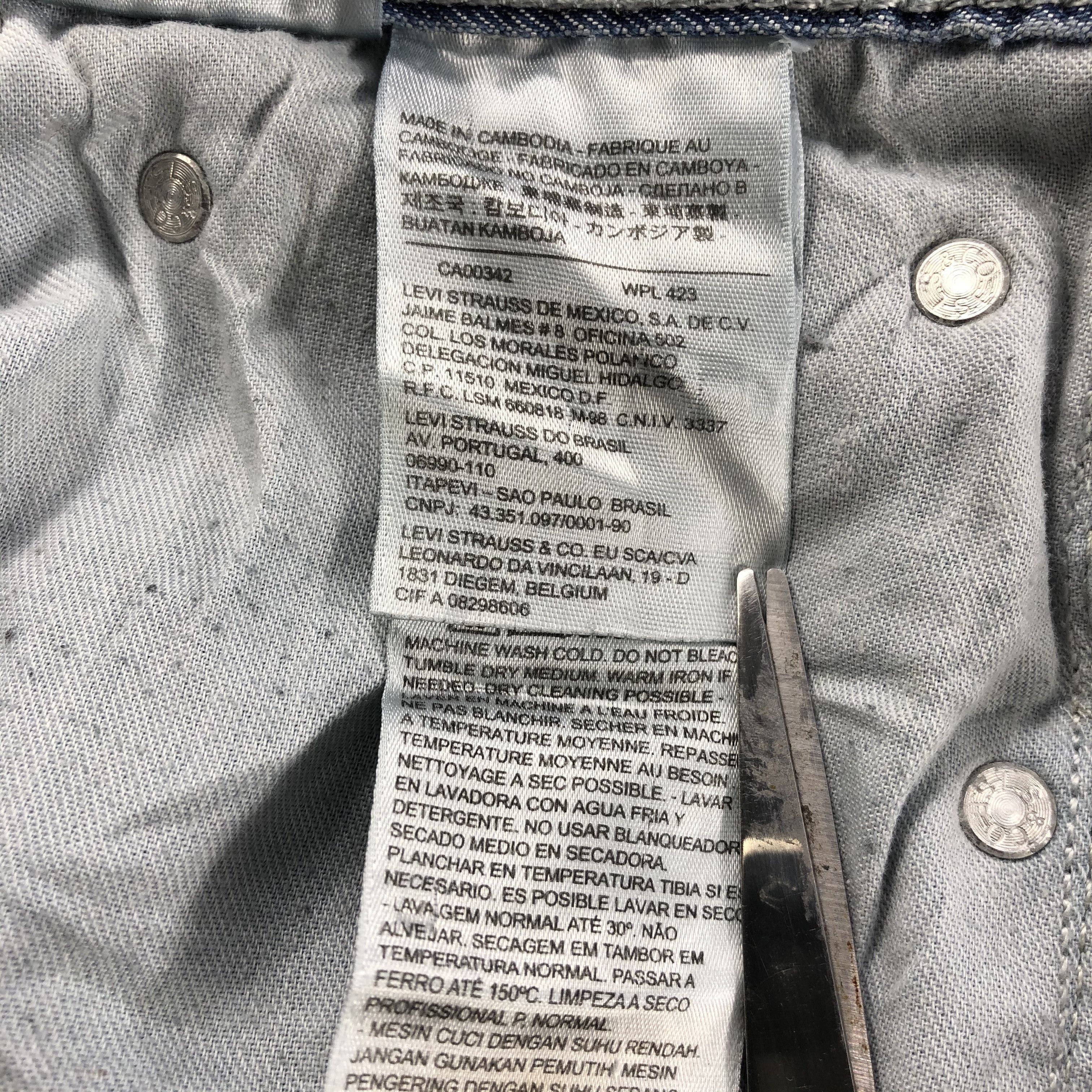 Levi's Vintage Light Wash Levis 511 Jeans-J2037 Size US 33 - 9 Thumbnail