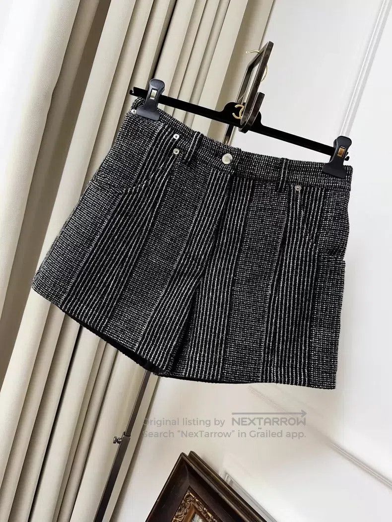 Louis Vuitton Louis Vuitton Melange tweed suit shorts Size 33" - 1 Thumbnail