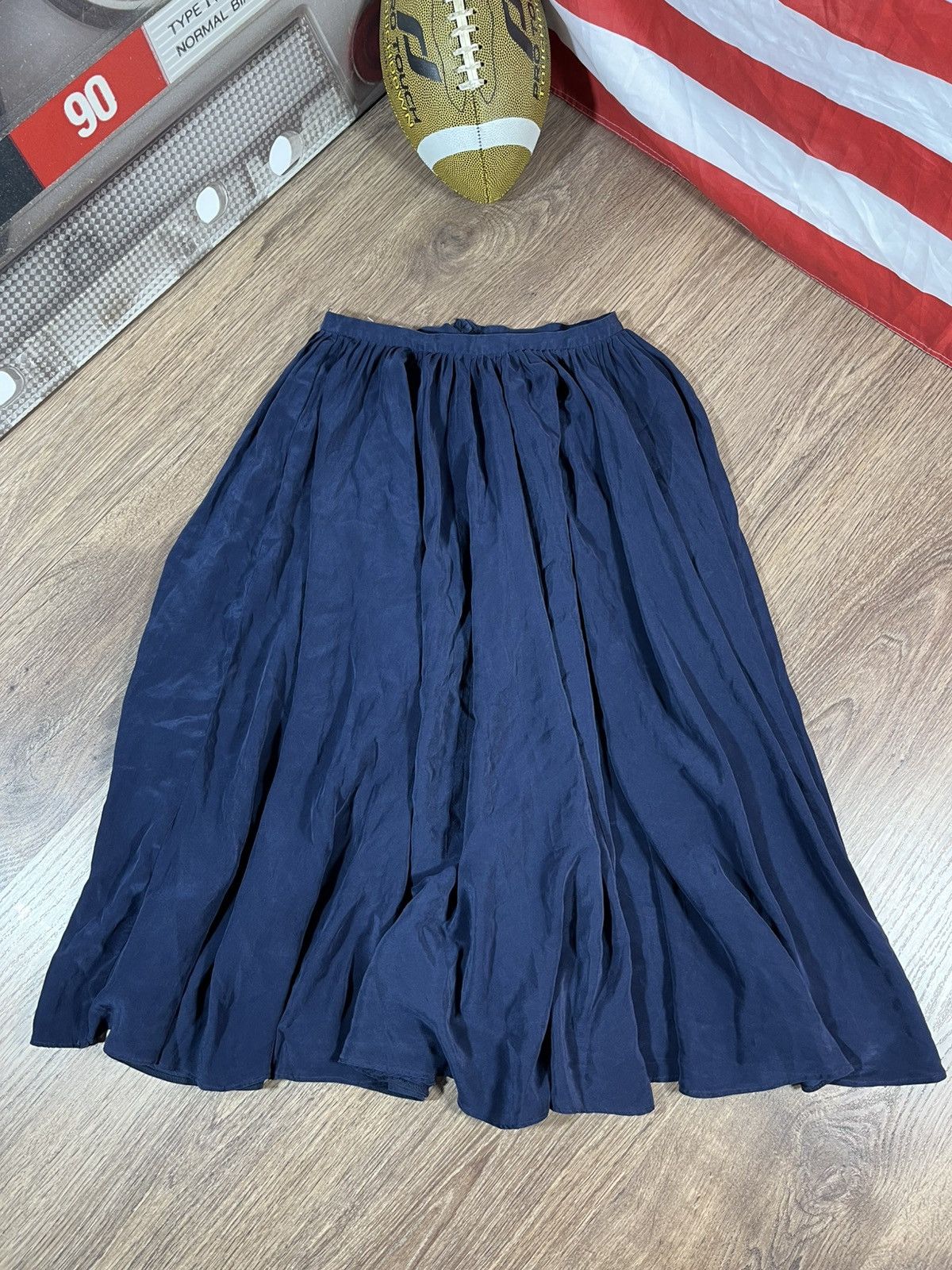 Christian Dior Monsieur Vintage Christian Dior Silk Skirt Size 28" / US 6 / IT 42 - 1 Thumbnail