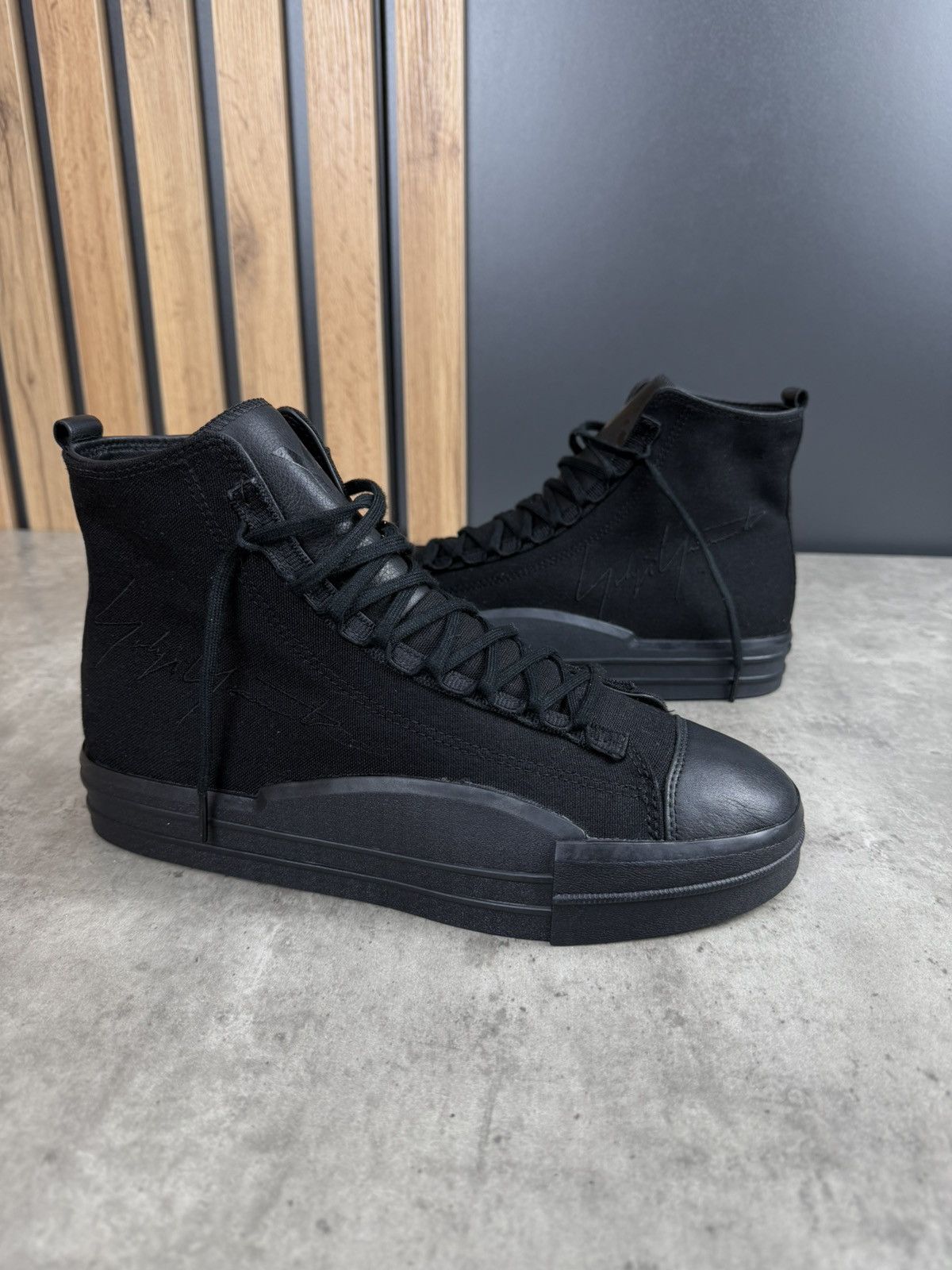 Adidas Adidas Y-3 Yuben Mid Triple Black Sneakers Size US 7.5 Size US 7.5 / EU 40-41 - 2 Thumbnail