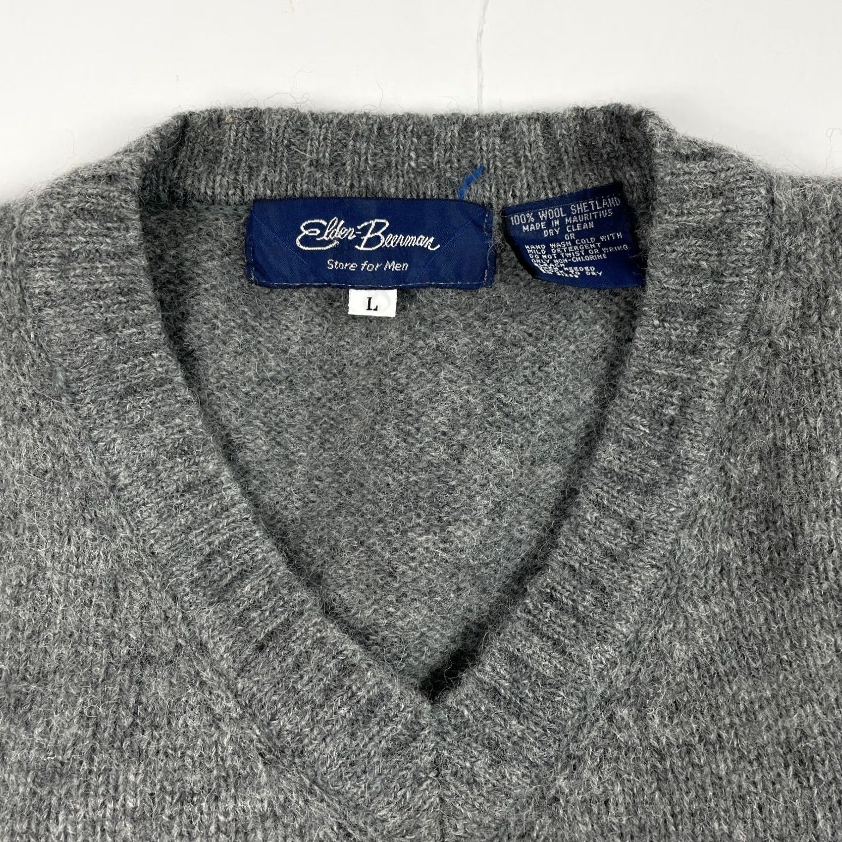 Vintage VINTAGE Elder Beerman Sweater Vest Mens Large Gray Shetland Wool V Neck Golfing Size US L / EU 52-54 / 3 - 6 Thumbnail