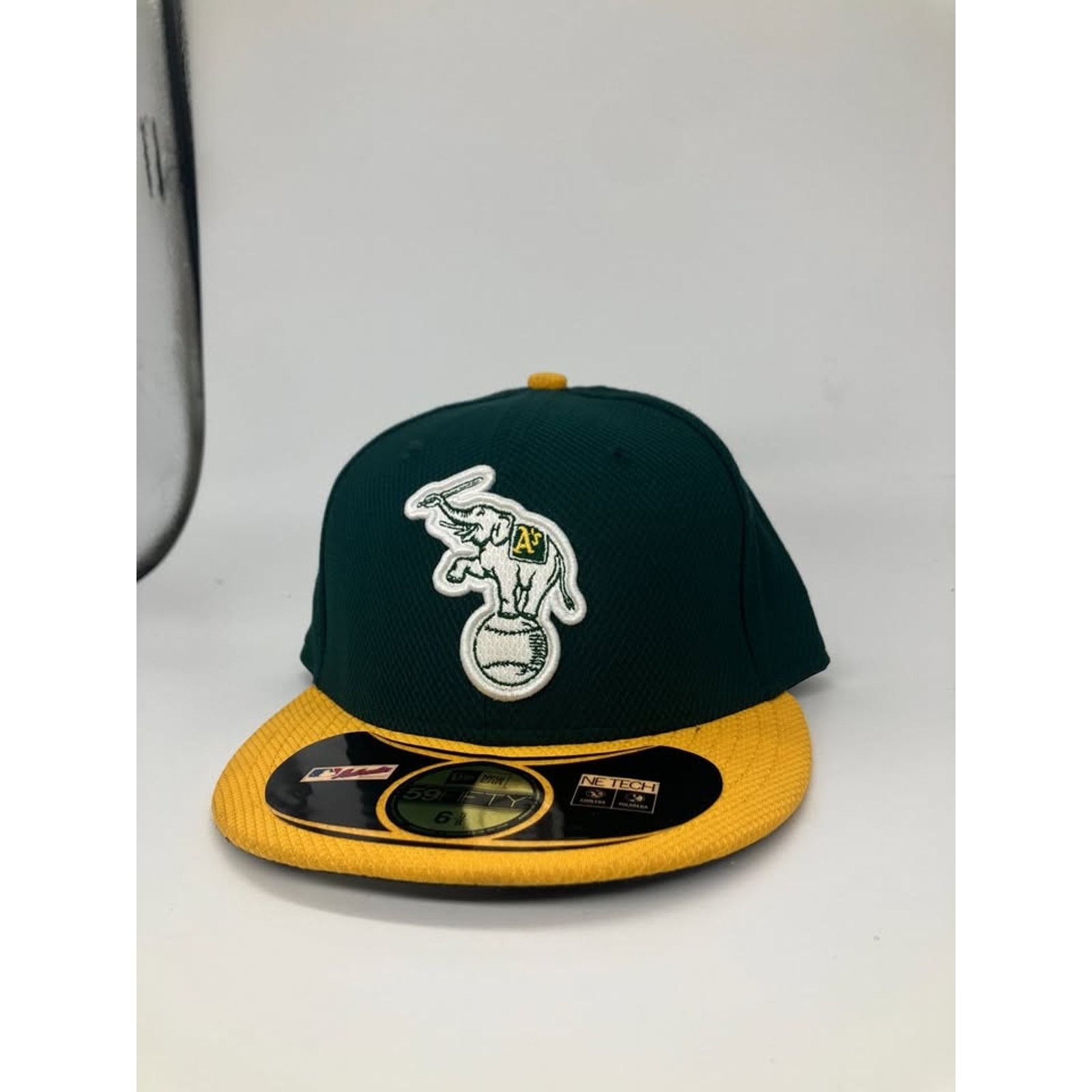 New Era lot of 9 kids fitted footbal and baseball hats 59 fifty Size ONE SIZE - 8 Thumbnail