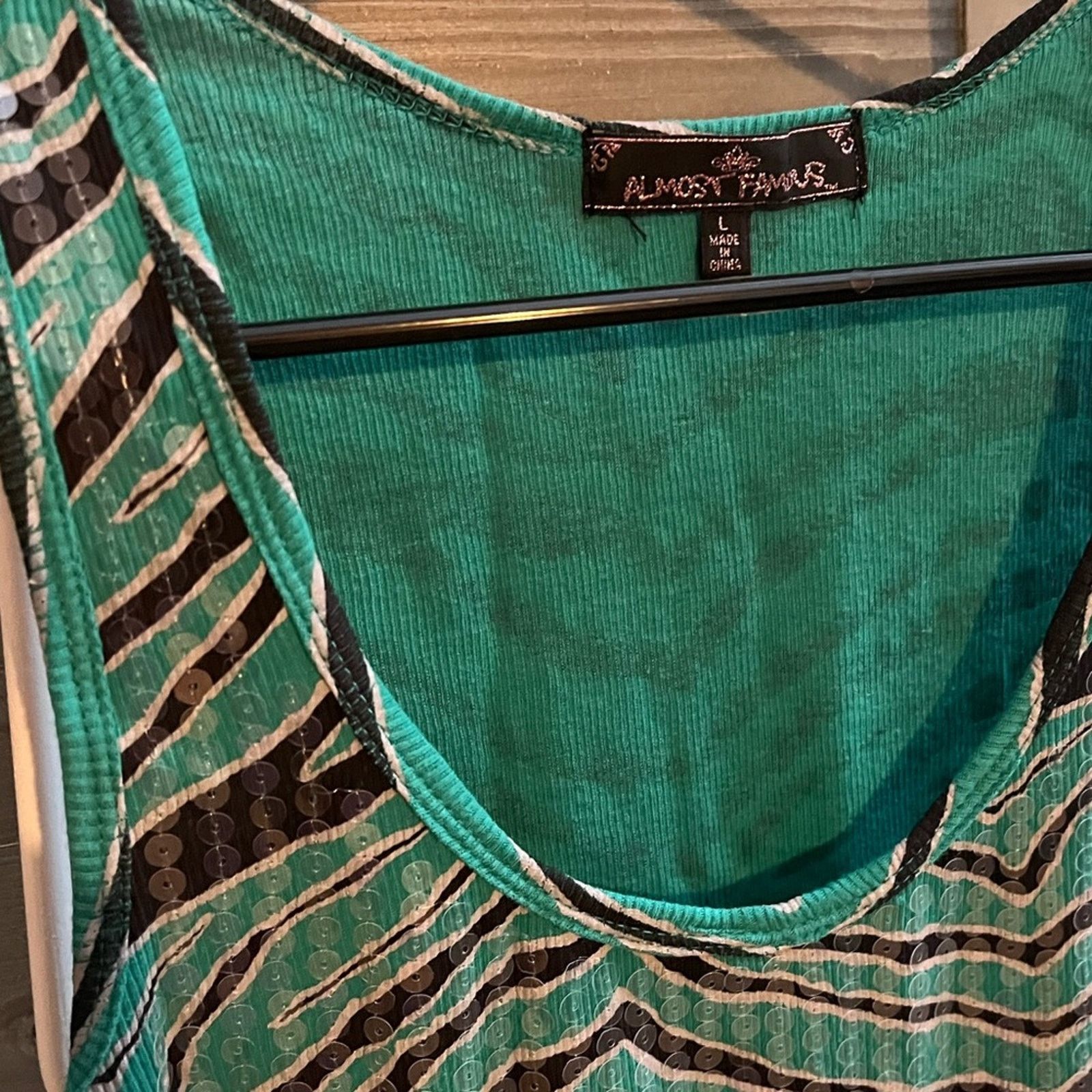 Almost Famous Almost Famous zebra striped sequin tank size large Size L / US 10 / IT 46 - 5 Thumbnail