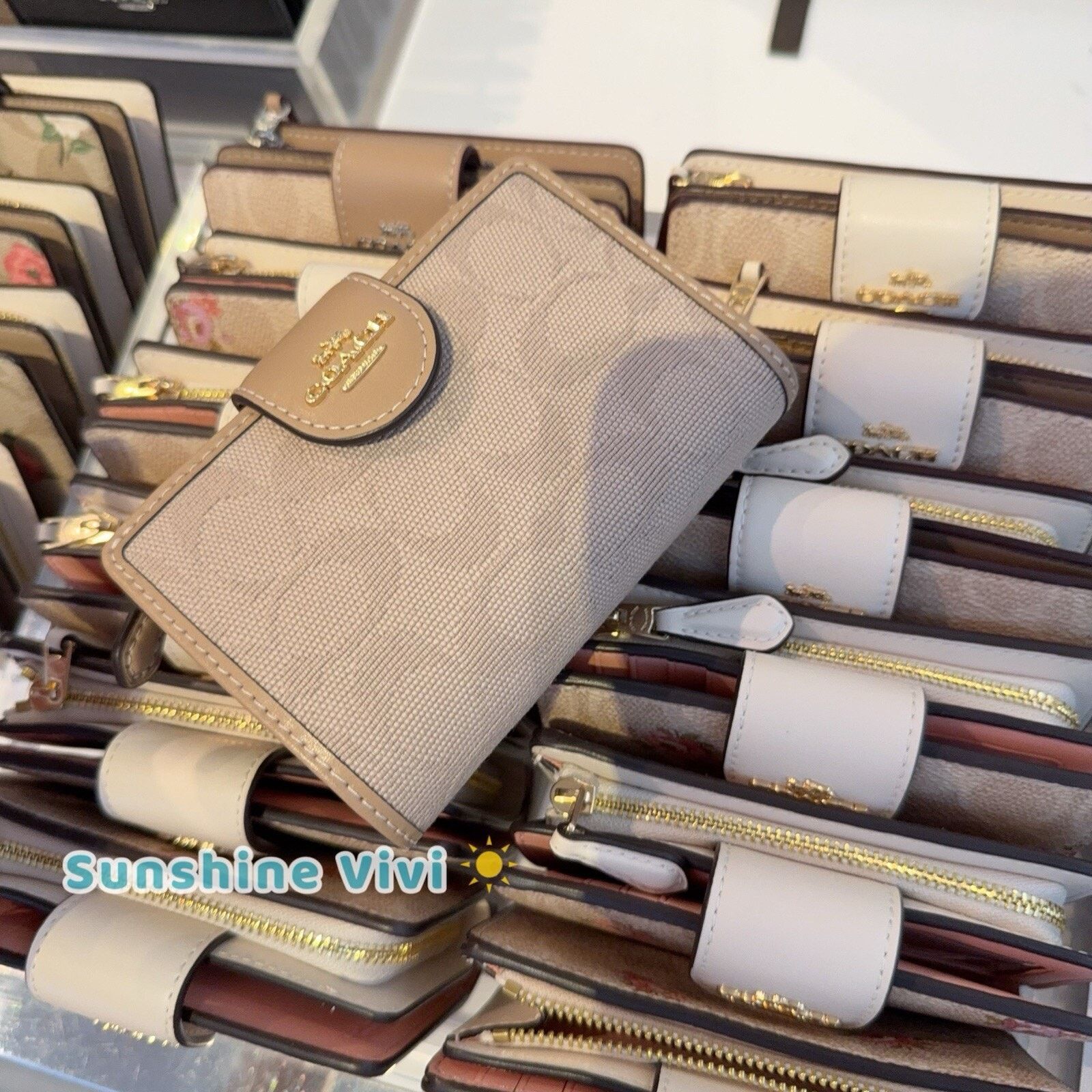 Coach NWT Coach Medium Corner Zip Wallet CAO98 Im/Dark Natural Size ONE SIZE - 2 Thumbnail