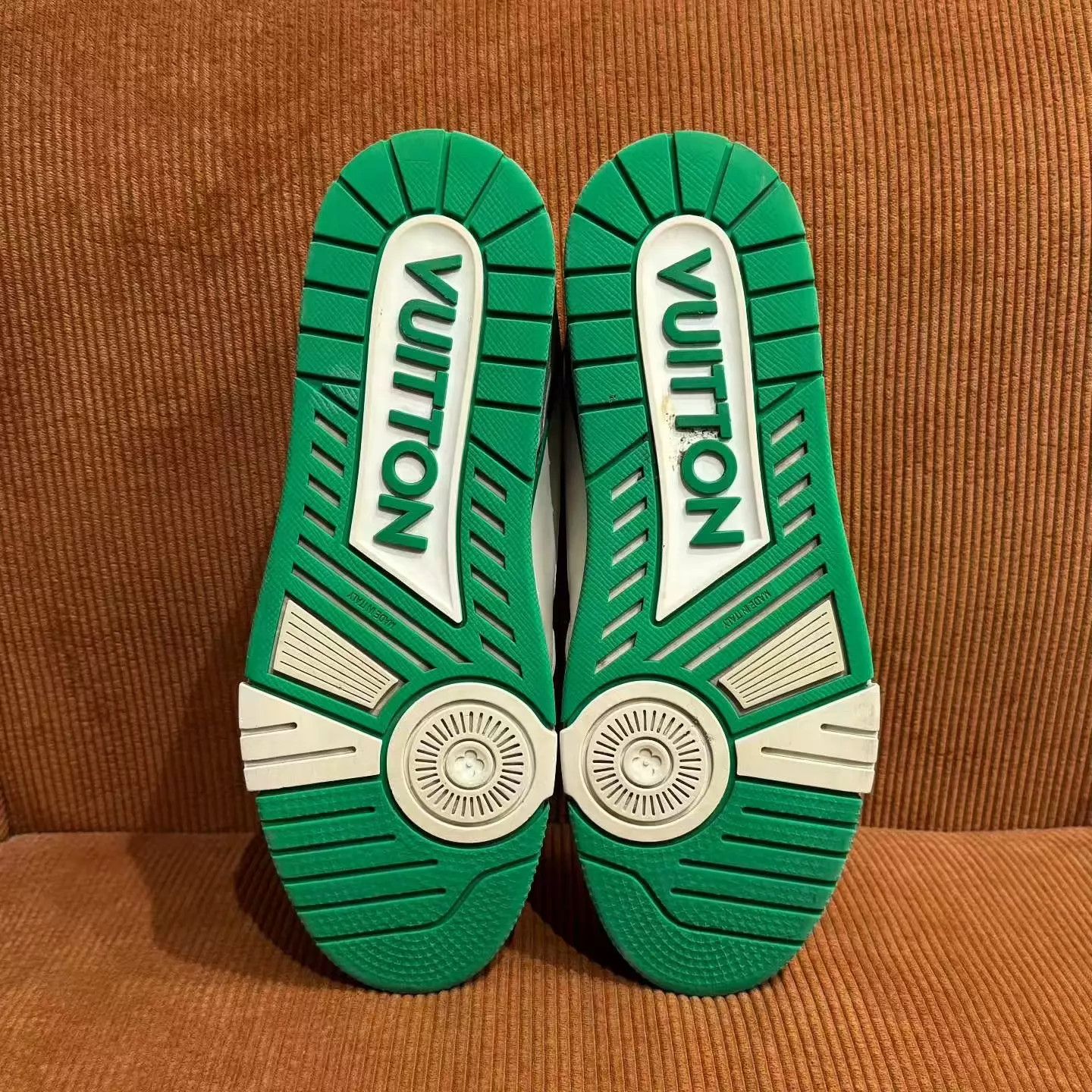 Louis Vuitton LV Trainer White Green 42 Good Condition Size US 9 / EU 42 - 6 Thumbnail